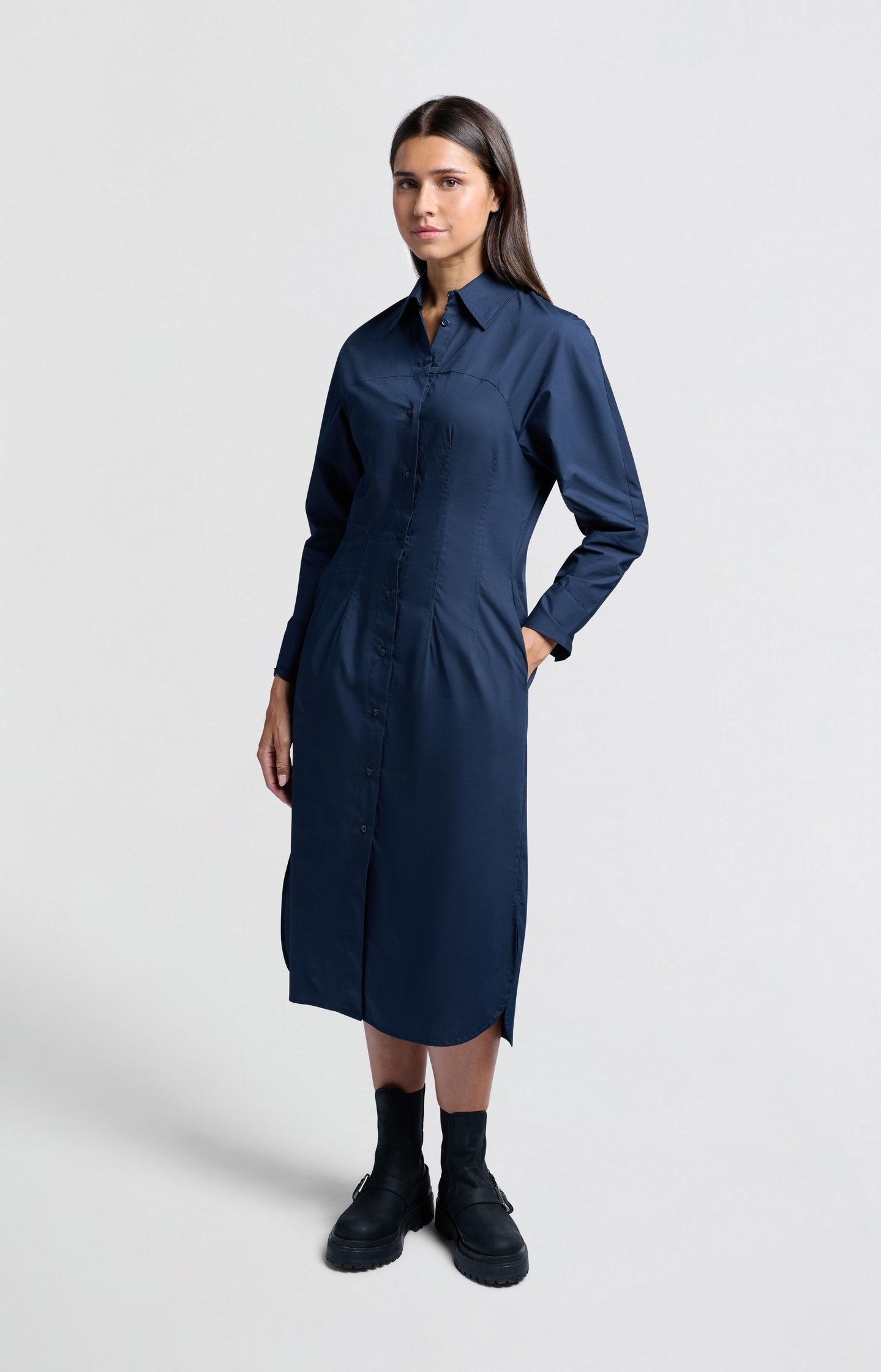 Midi shirt dress with buttons, collar and long sleeves