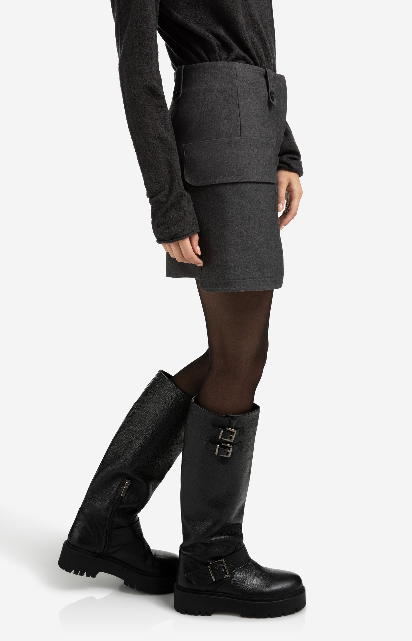 Mini cargo skirt with pocket and button details