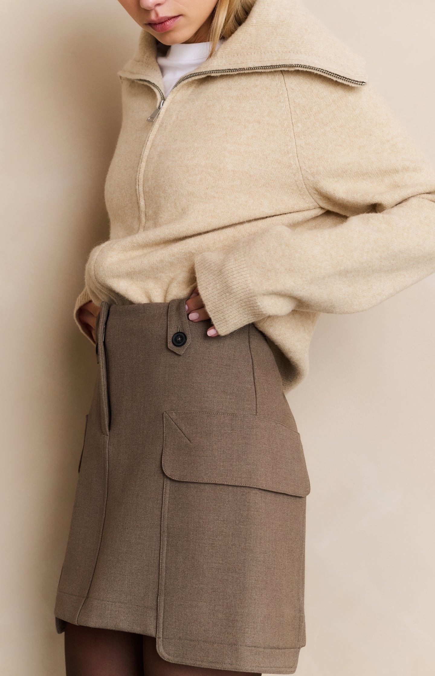 Mini cargo skirt with pocket and button details
