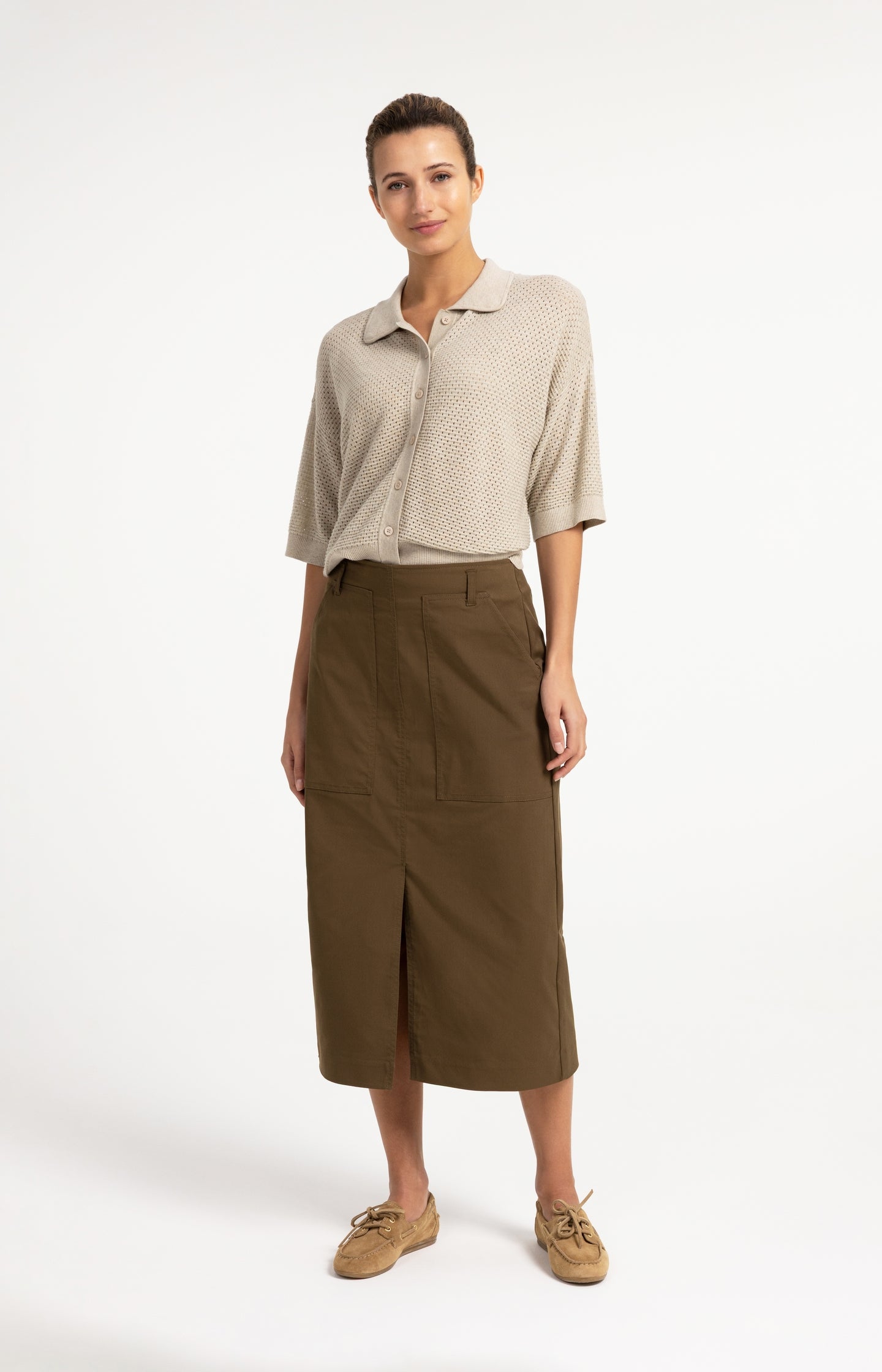 Open knit cardigan with collar and short sleeves