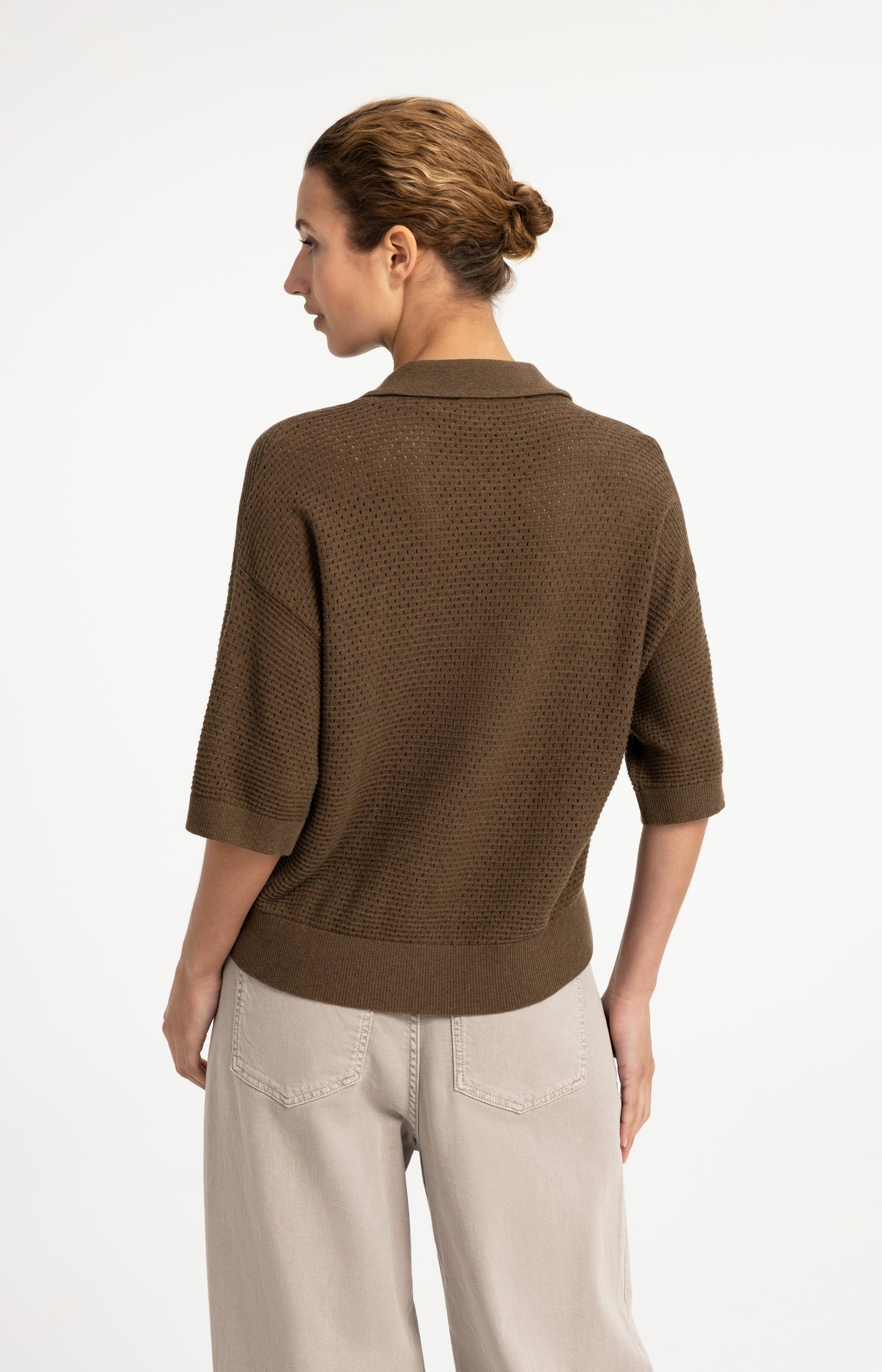 Open knit cardigan with collar and short sleeves