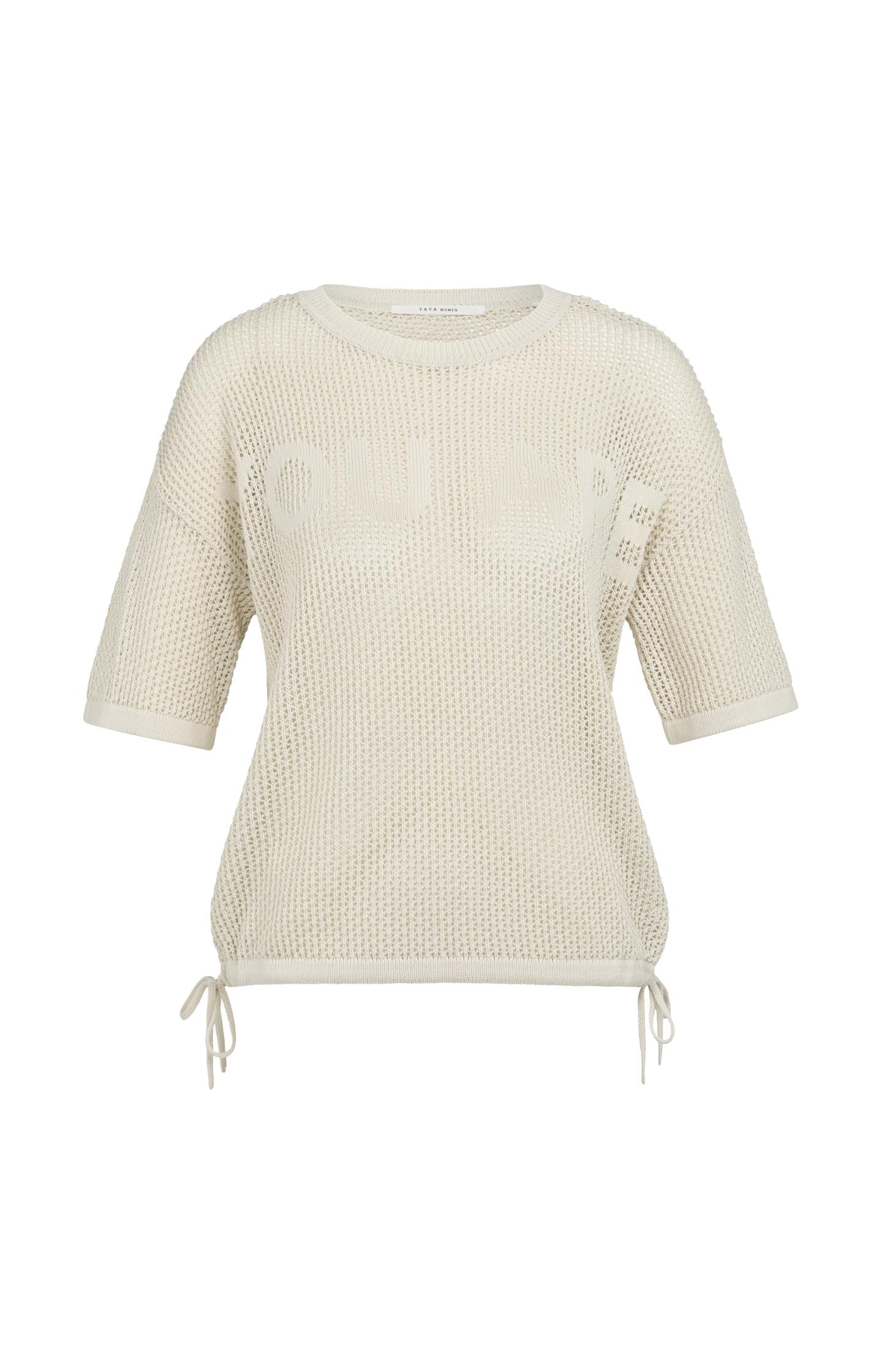 Open-knit top with short sleeves and artwork