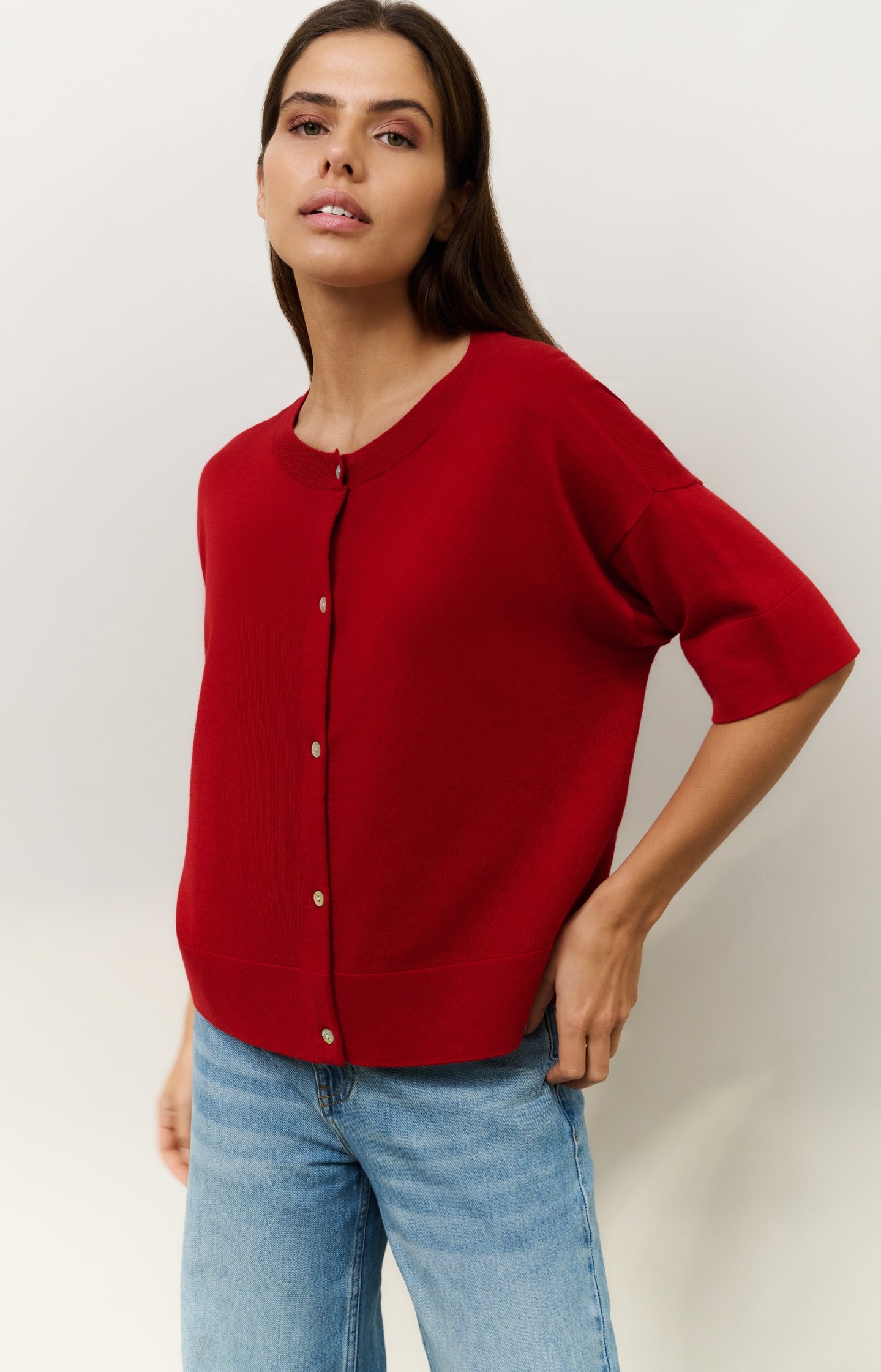 Oversized fine knit cardigan with short sleeves