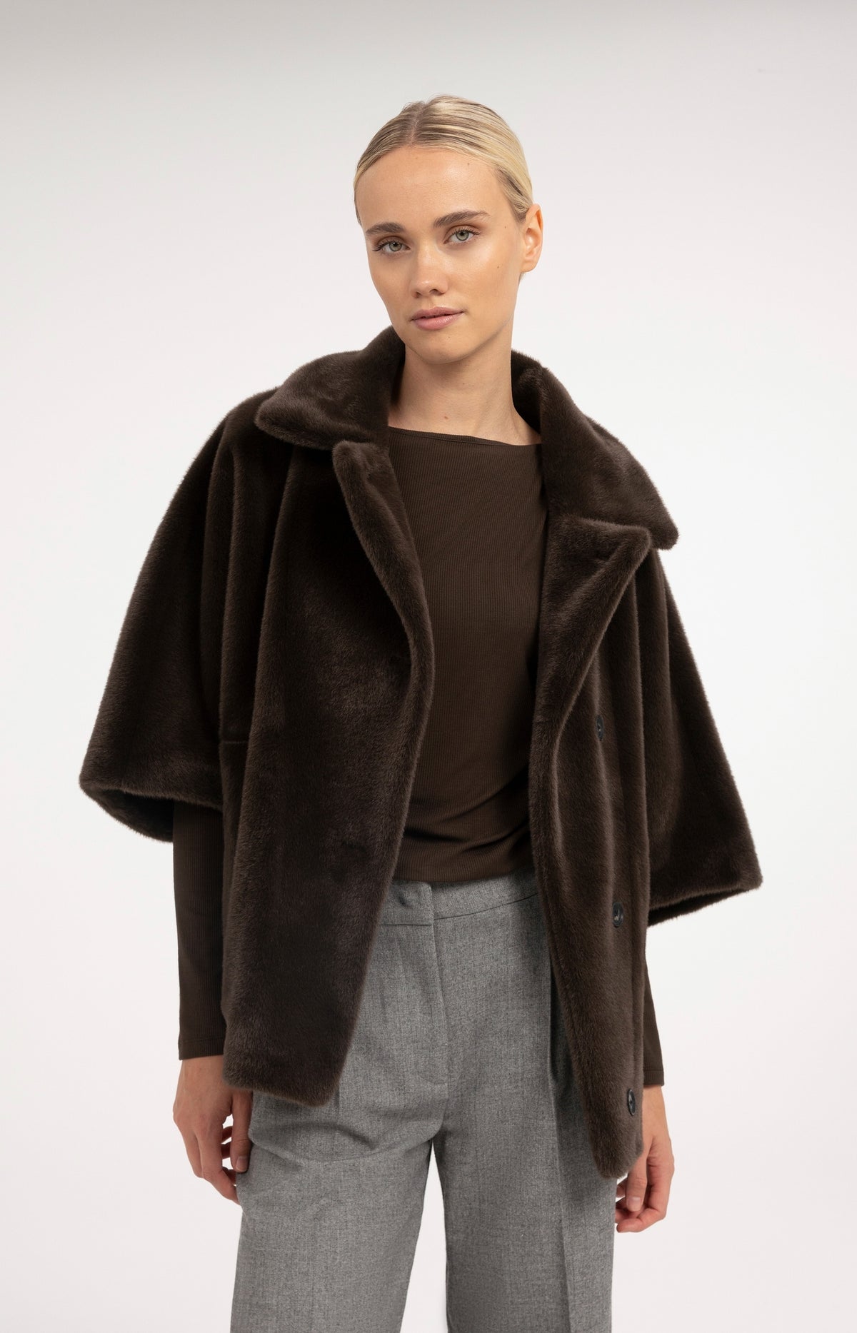 Oversized reversible faux fur jacket - Delicioso Brown