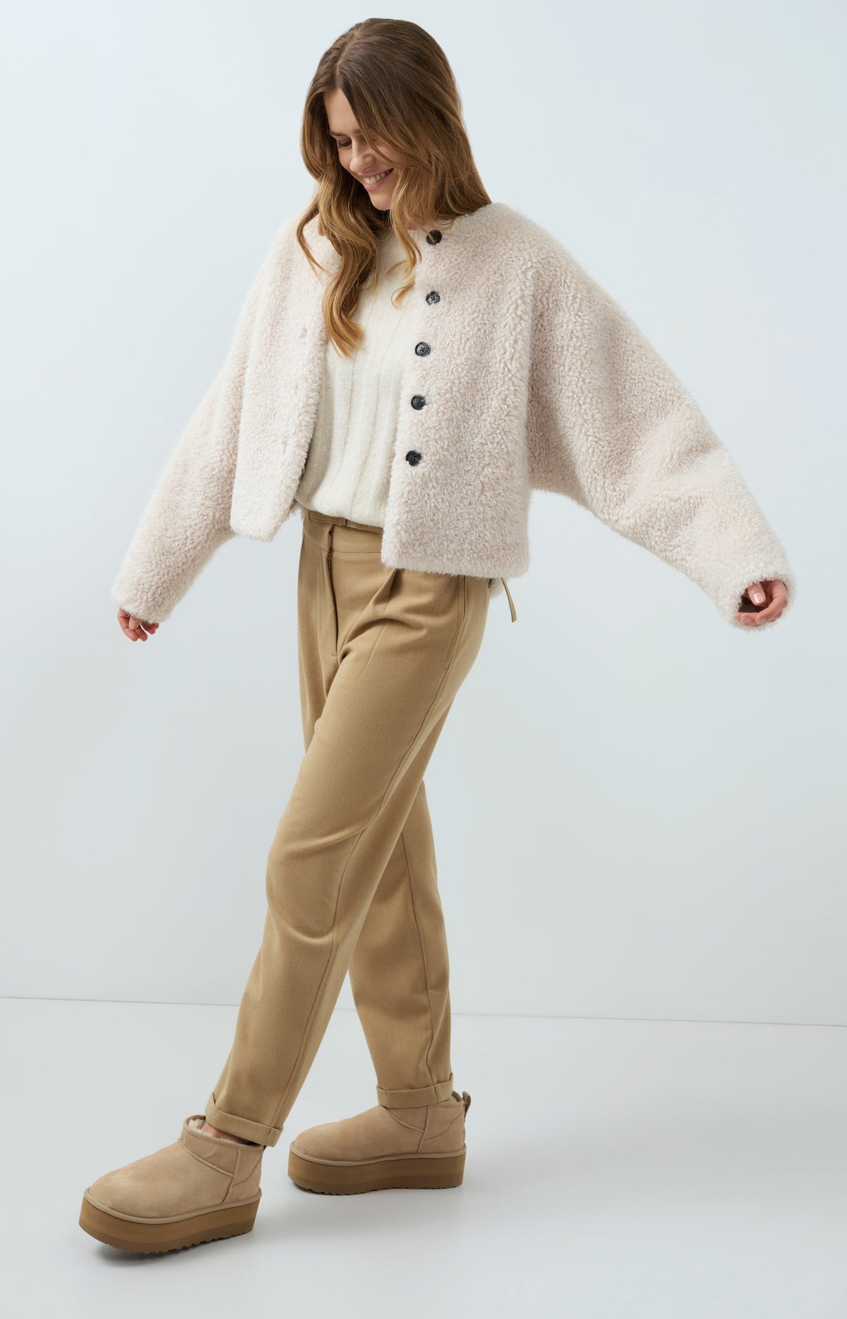 Oversized short faux fur jacket