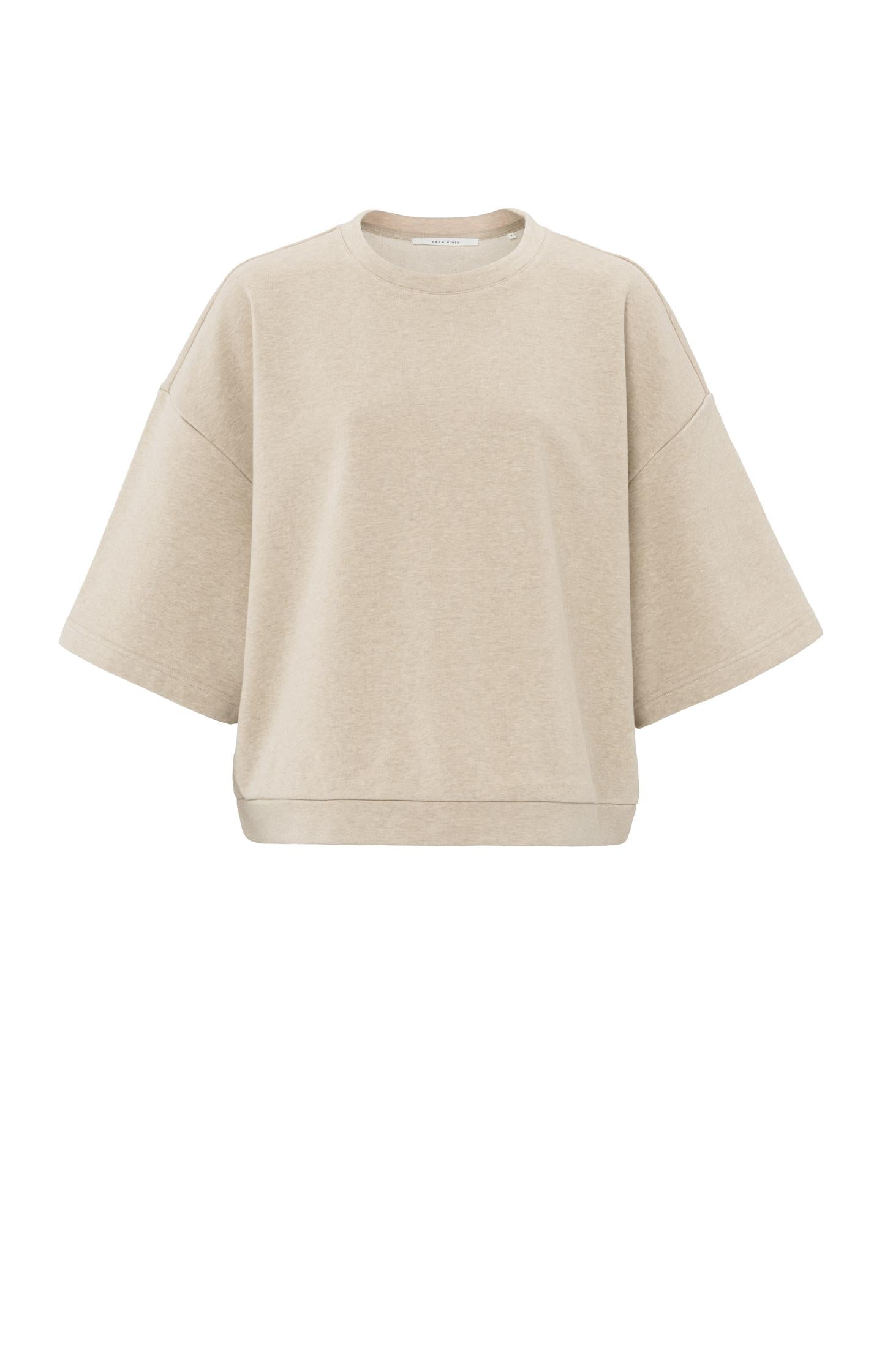 Oversized sweatshirt with short, wide sleeves - Type: product