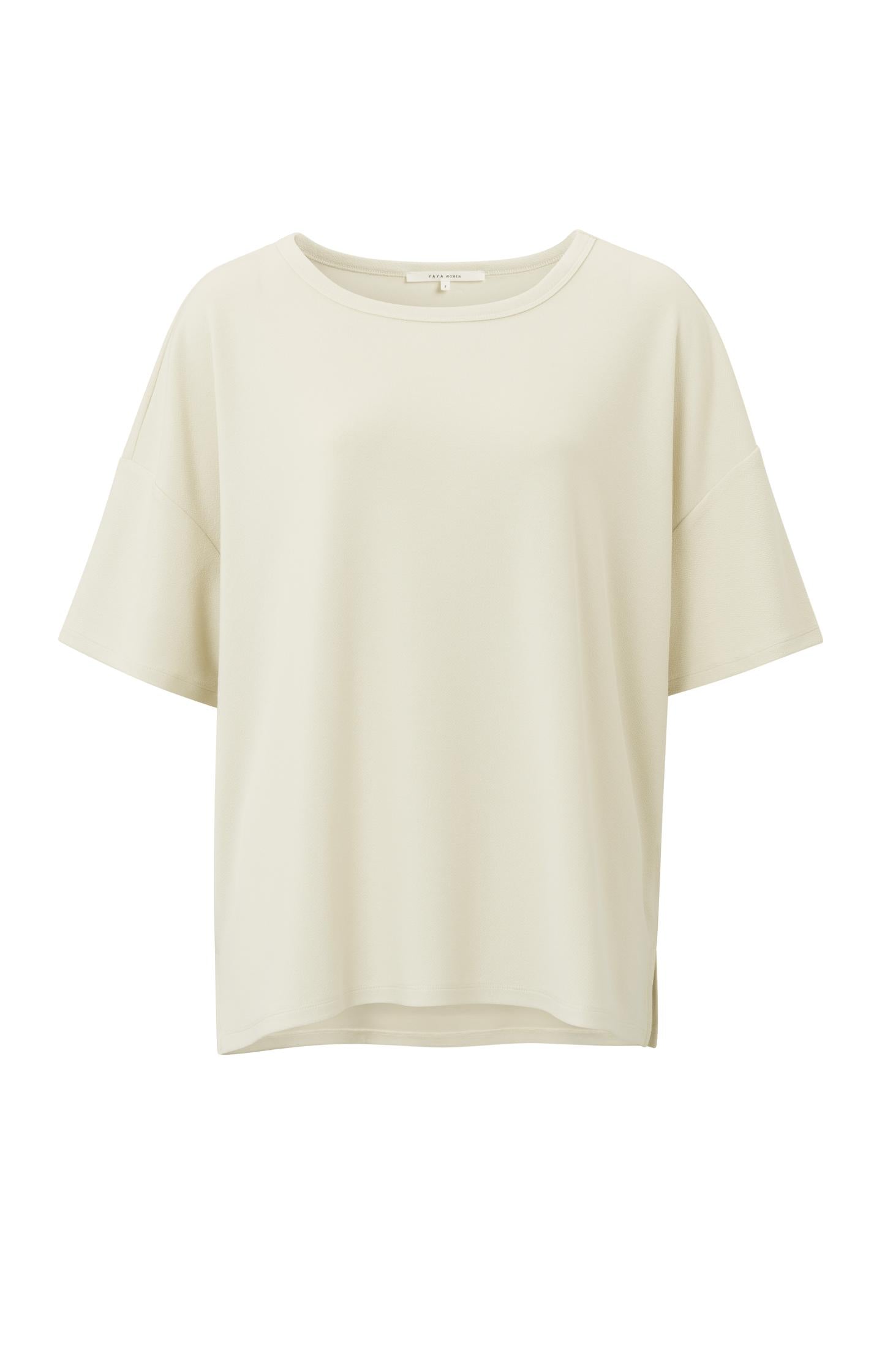 Oversized T-shirt with crewneck and mid-length sleeves - Type: product