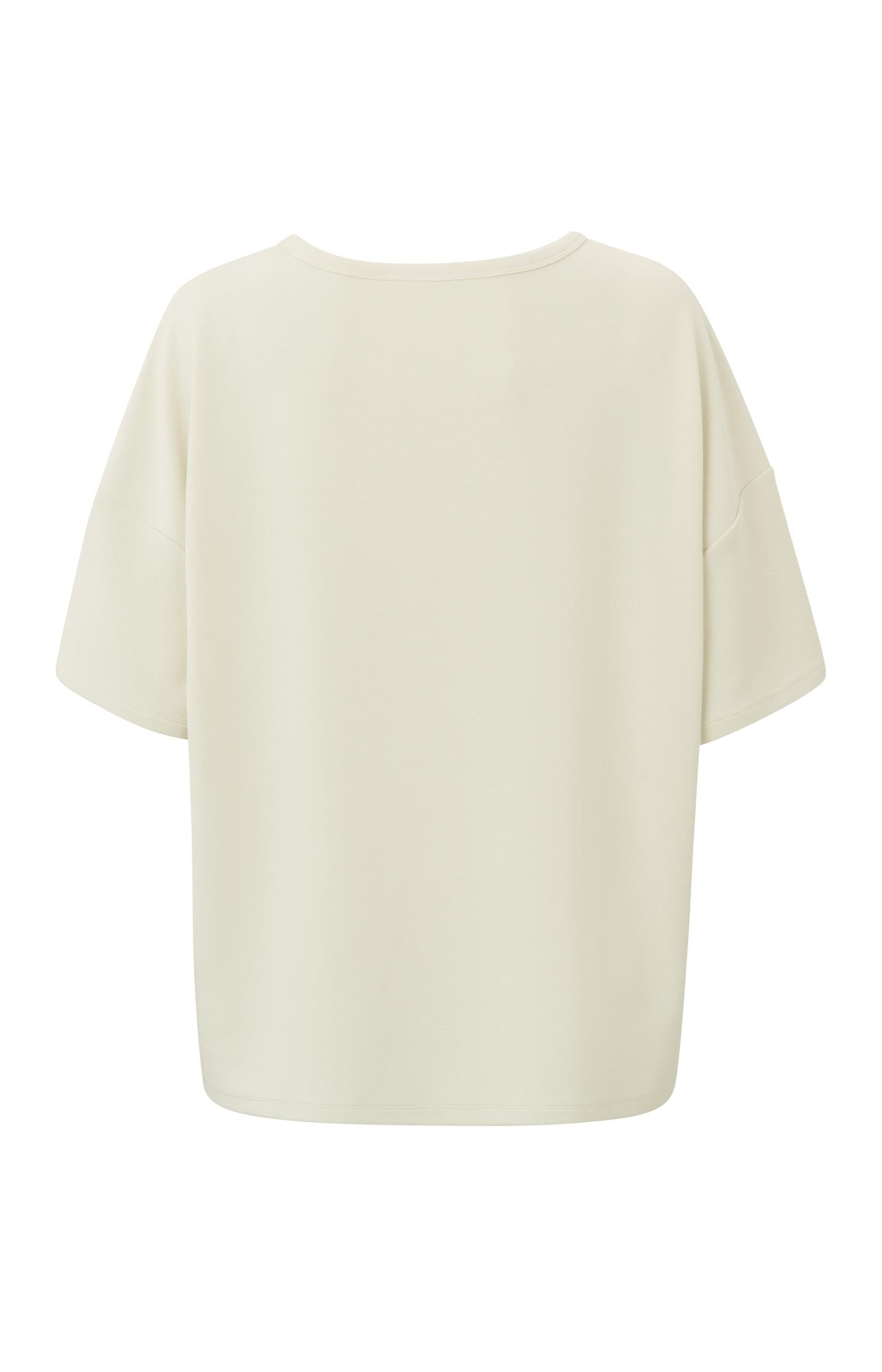 Oversized T-shirt with crewneck and mid-length sleeves