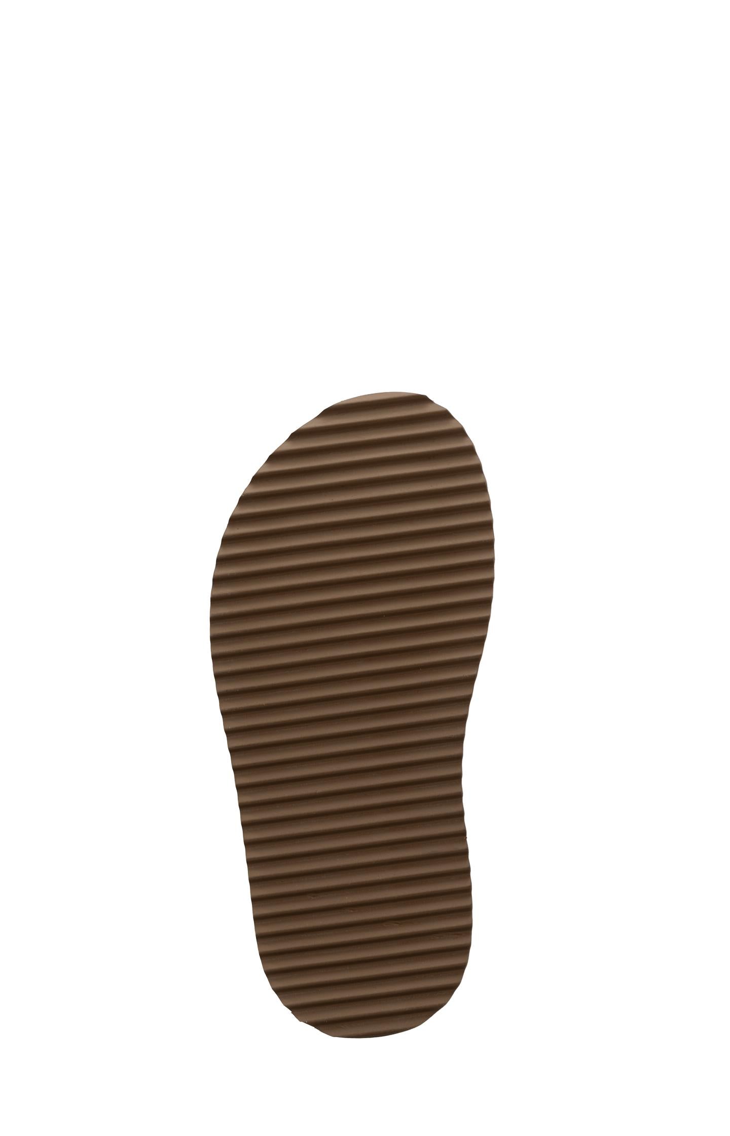 Padded sandals with wide straps