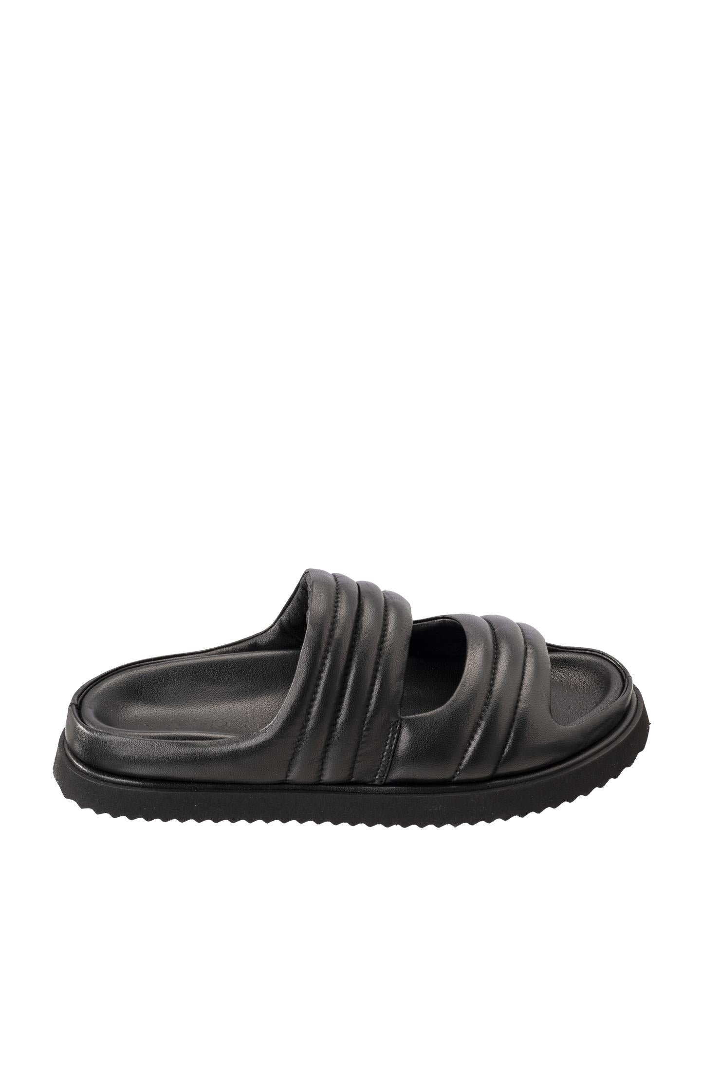 Padded sandals with wide straps