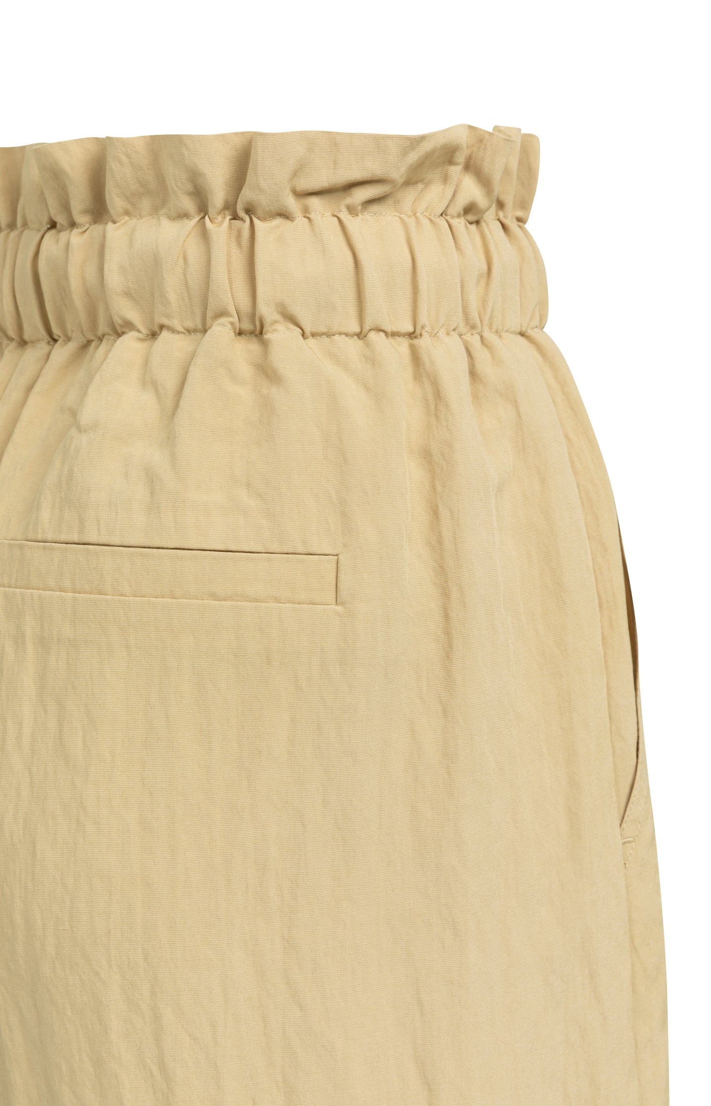 Paperbag bermuda with cargo pockets