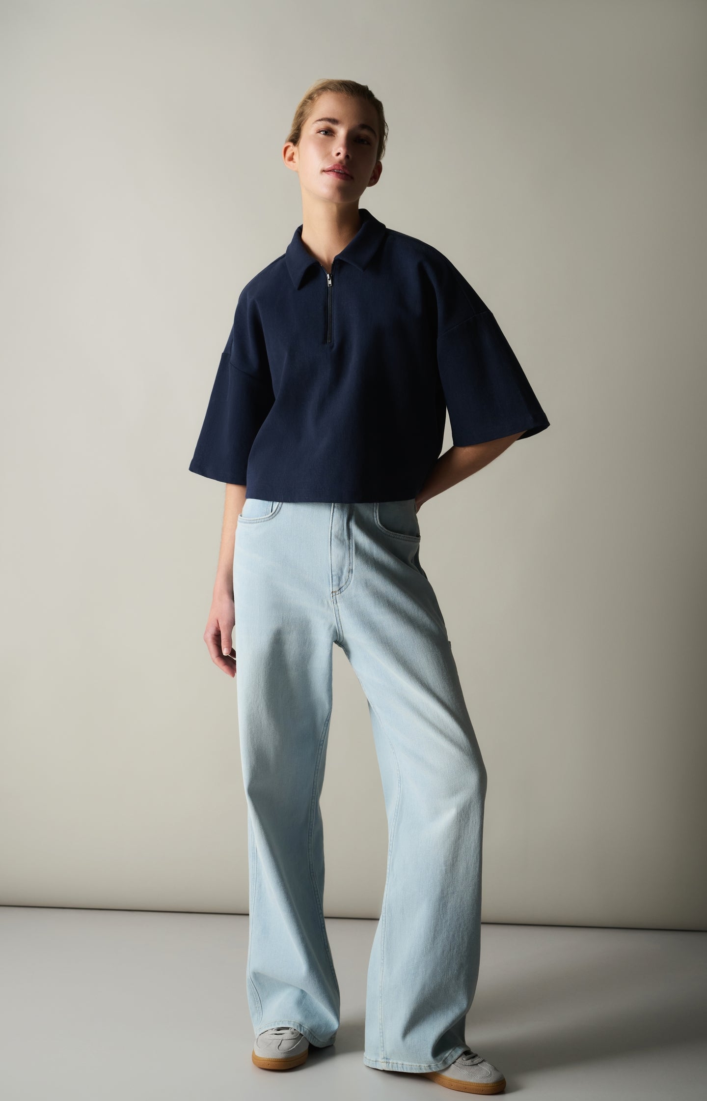 Polo top with half zip and short wide sleeves