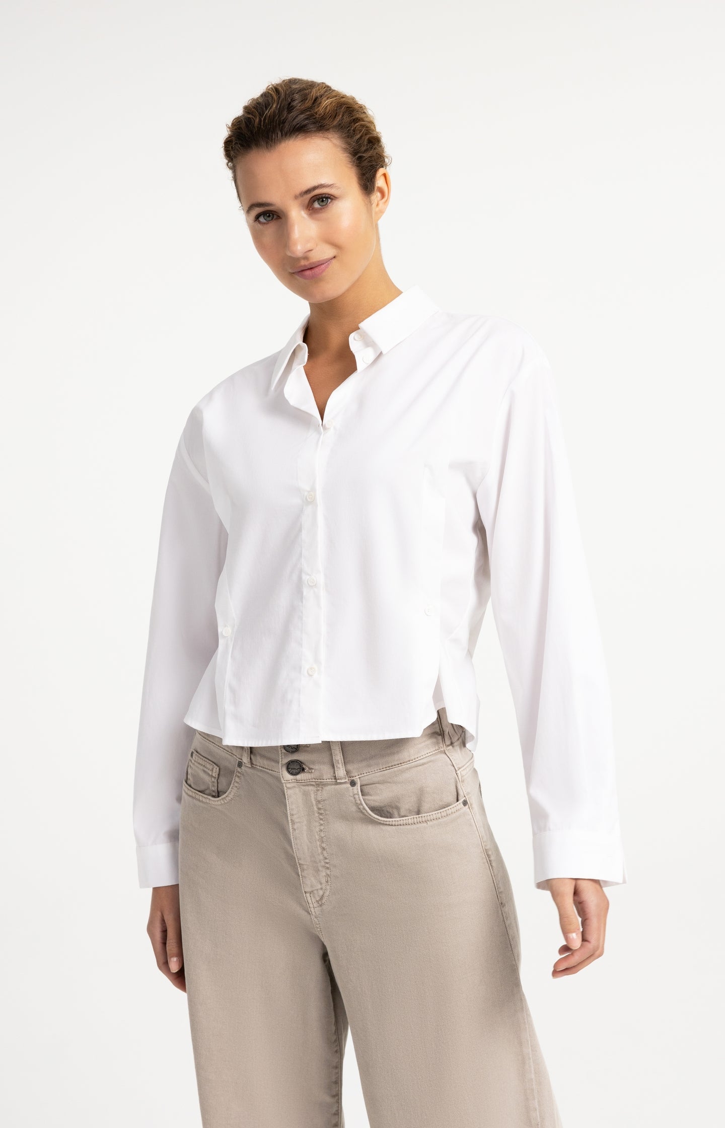 Poplin blouse with adjustable waist and long sleeves