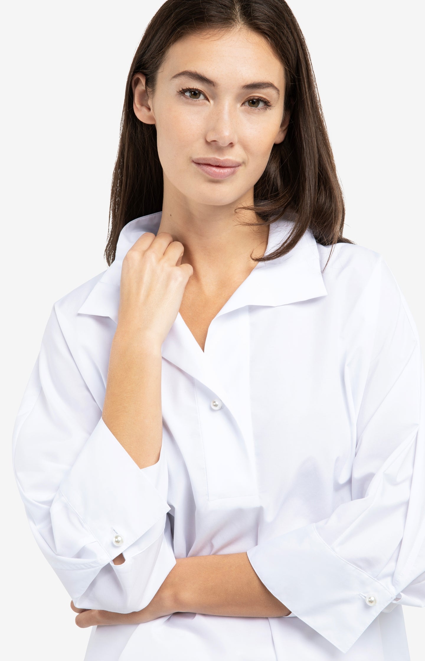 Poplin blouse with polo collar and pearl buttons
