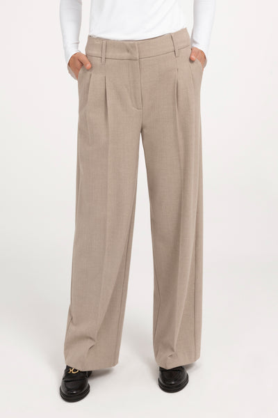 Soft woven trousers with wide legs - Type: video