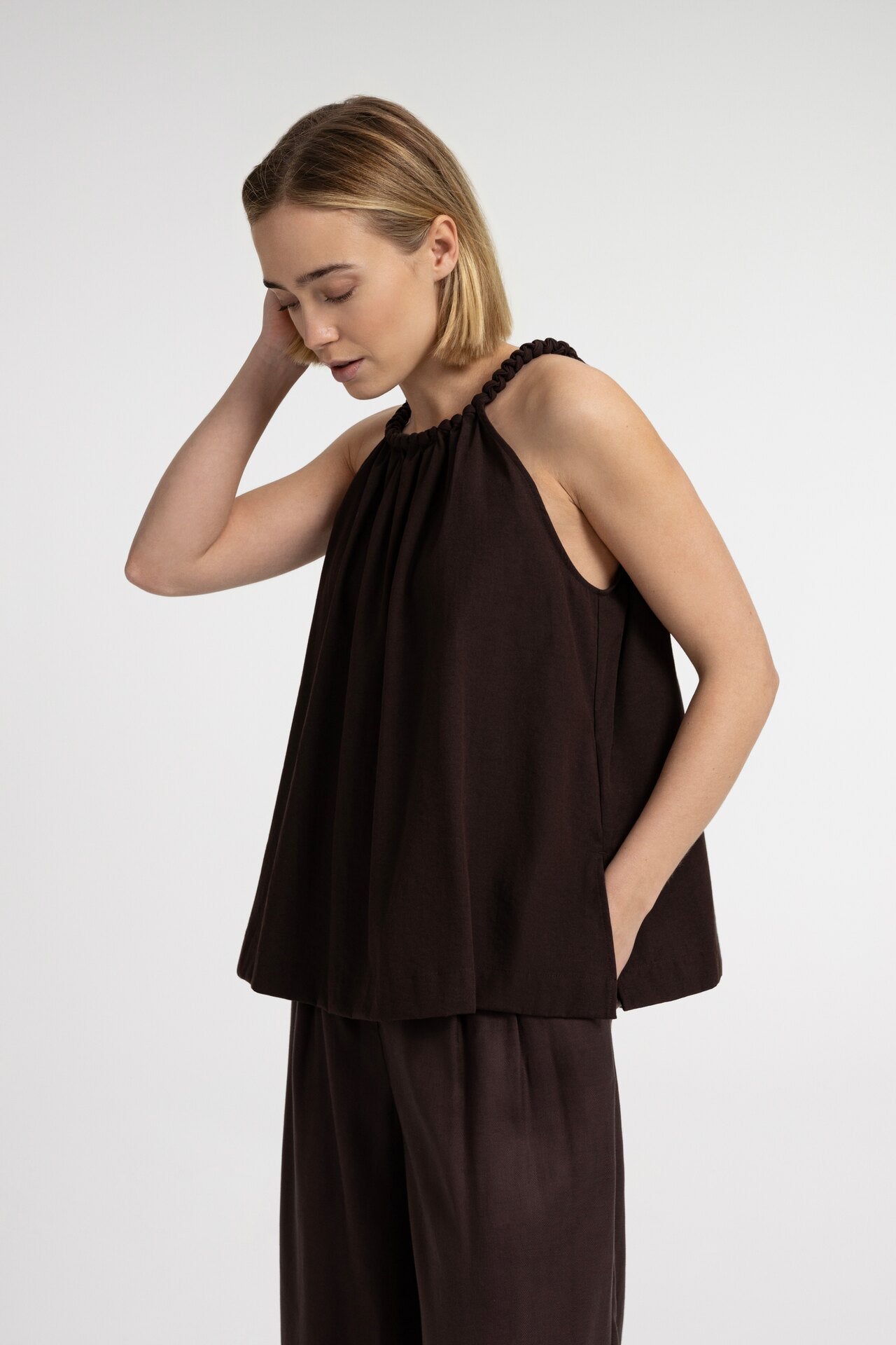 Halter top with braided neckline and tie detail - Type: video