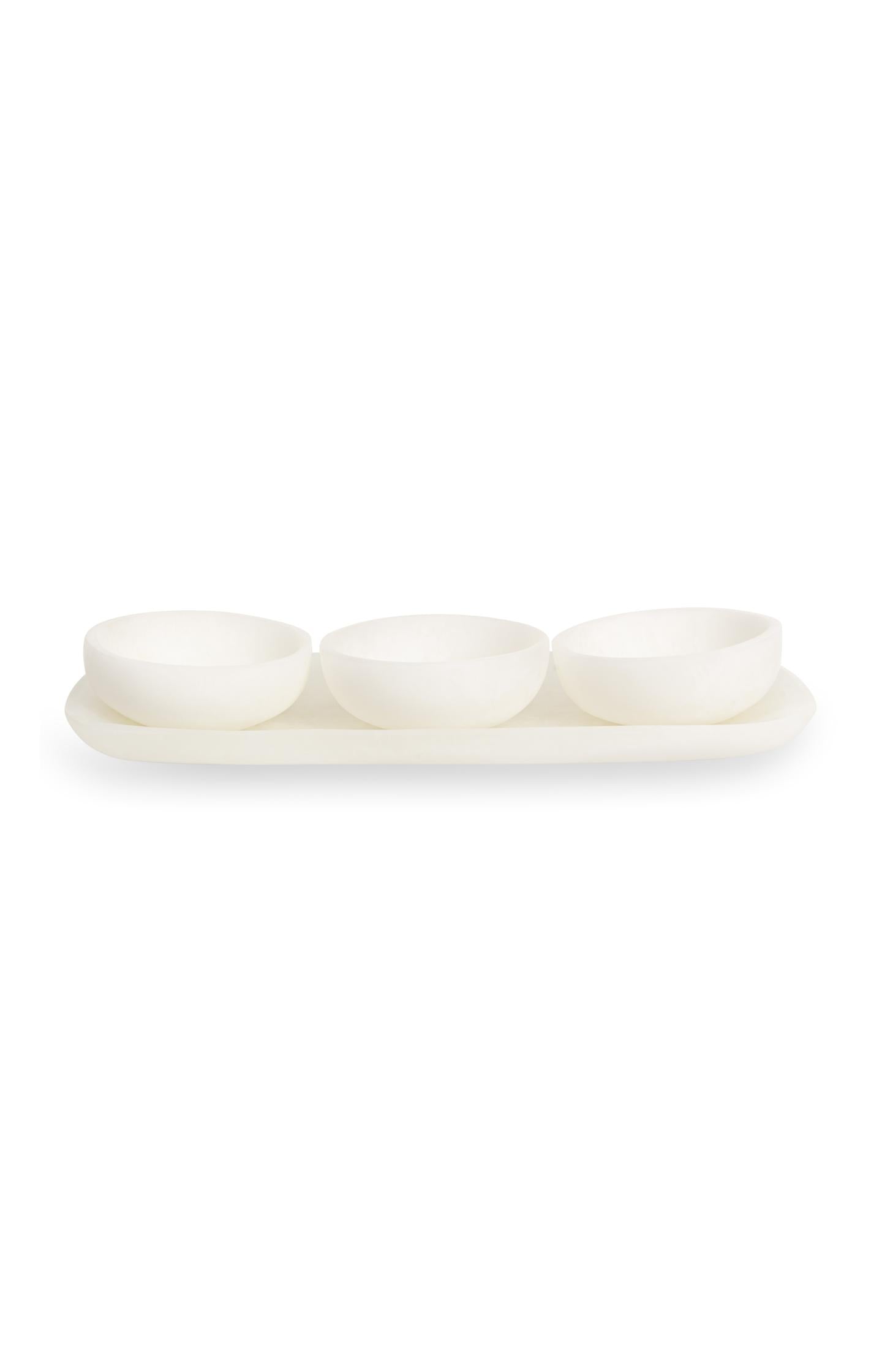 Resin serving tray with 3 bowls