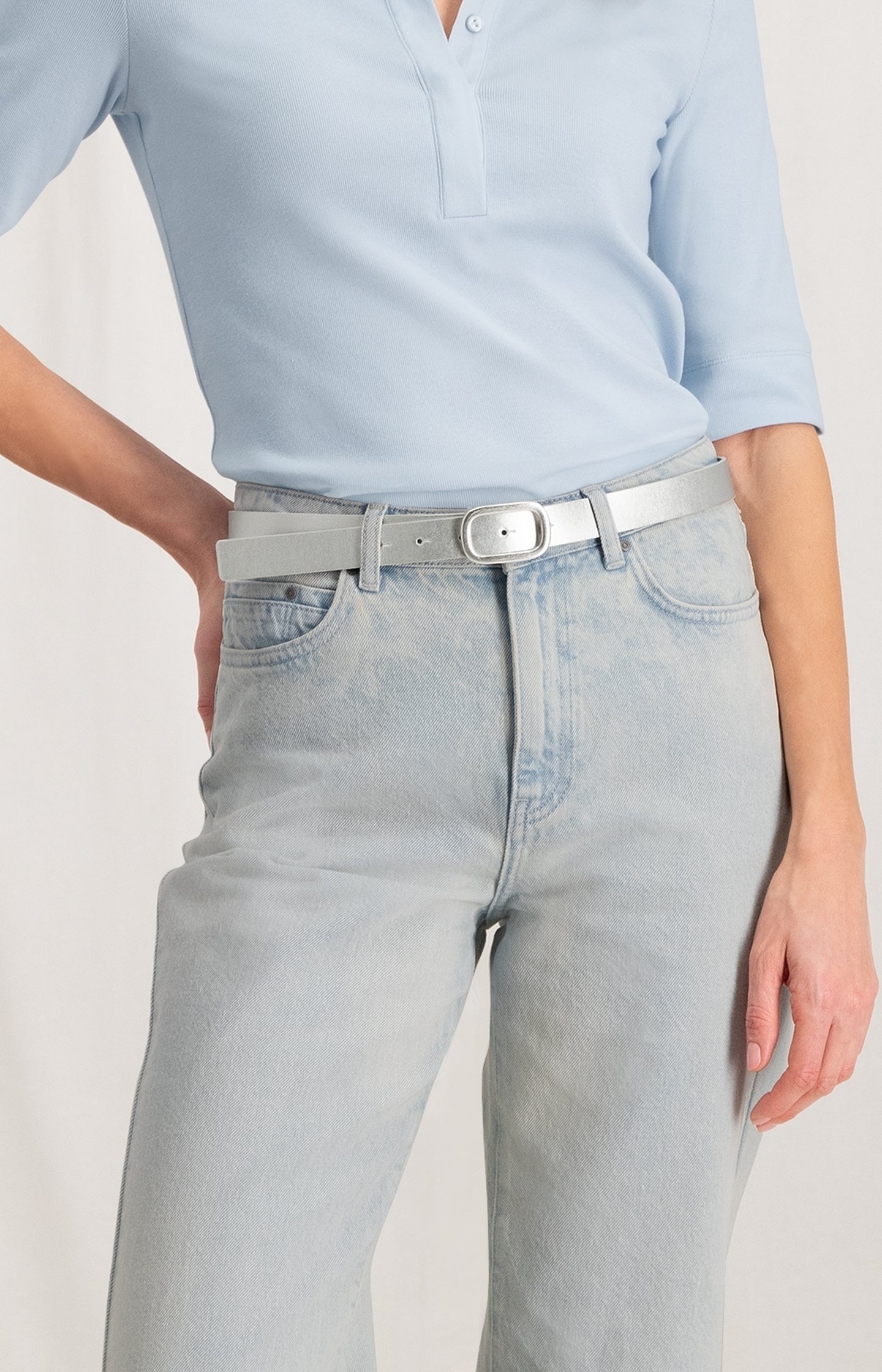 Reversible belt with square buckle and colored side - Type: lookbook