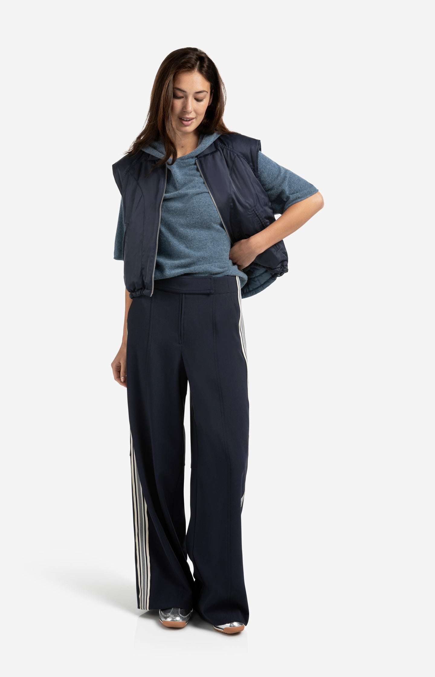 Reversible padded bodywarmer with zip closure