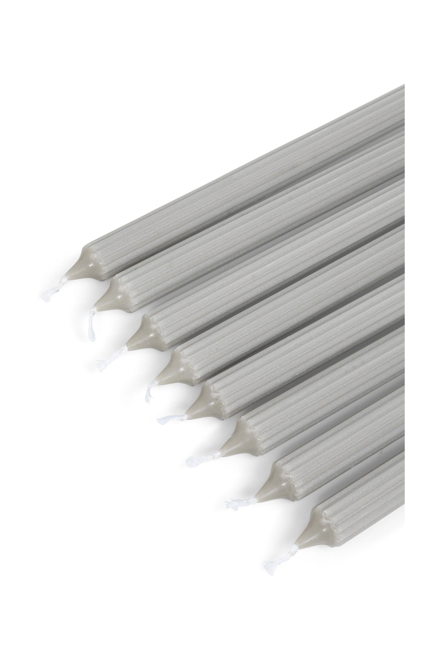 Ribbed dinner candles - set of 8