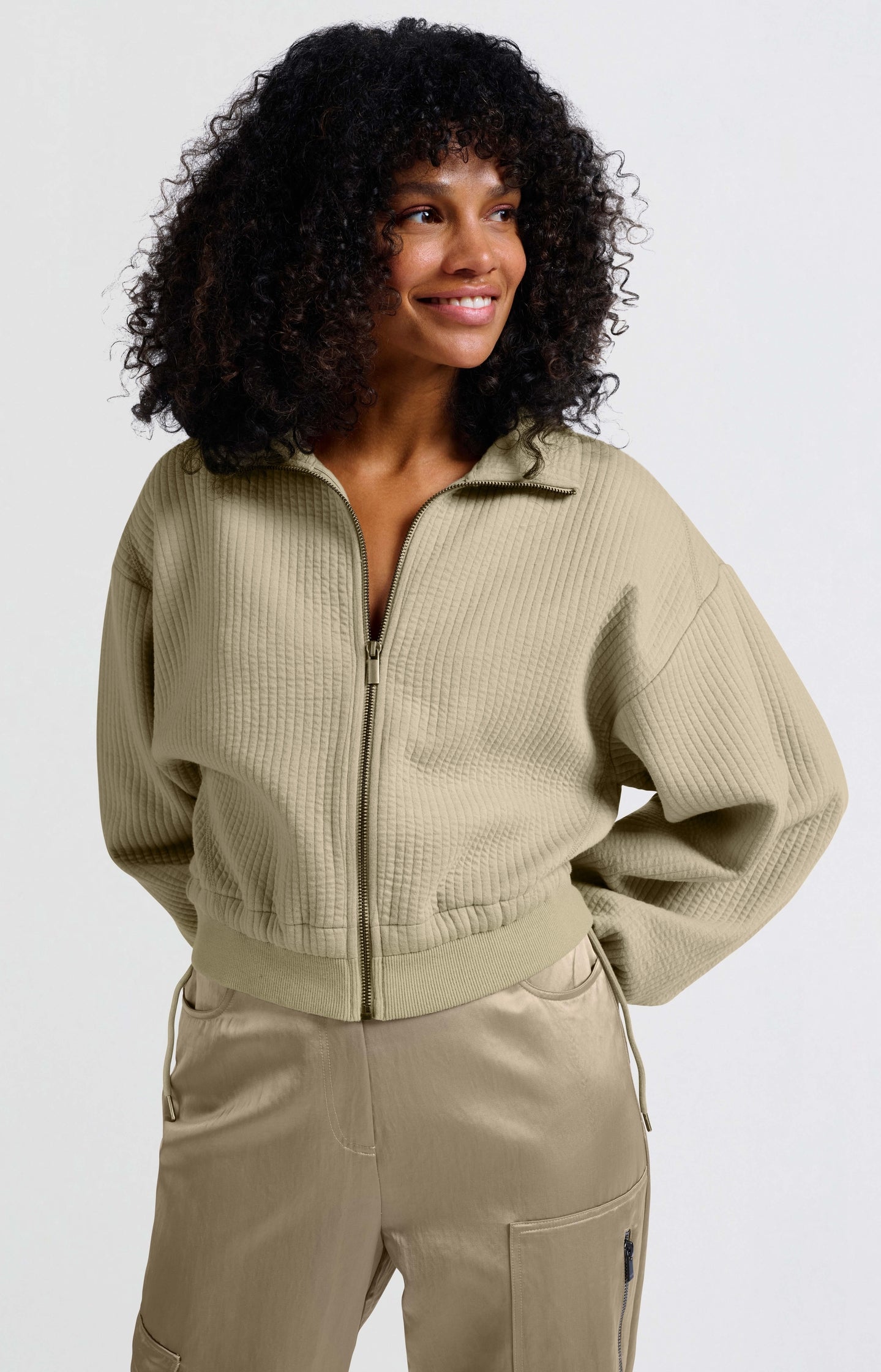 Ribbed jersey cardigan with zipper closure and cords