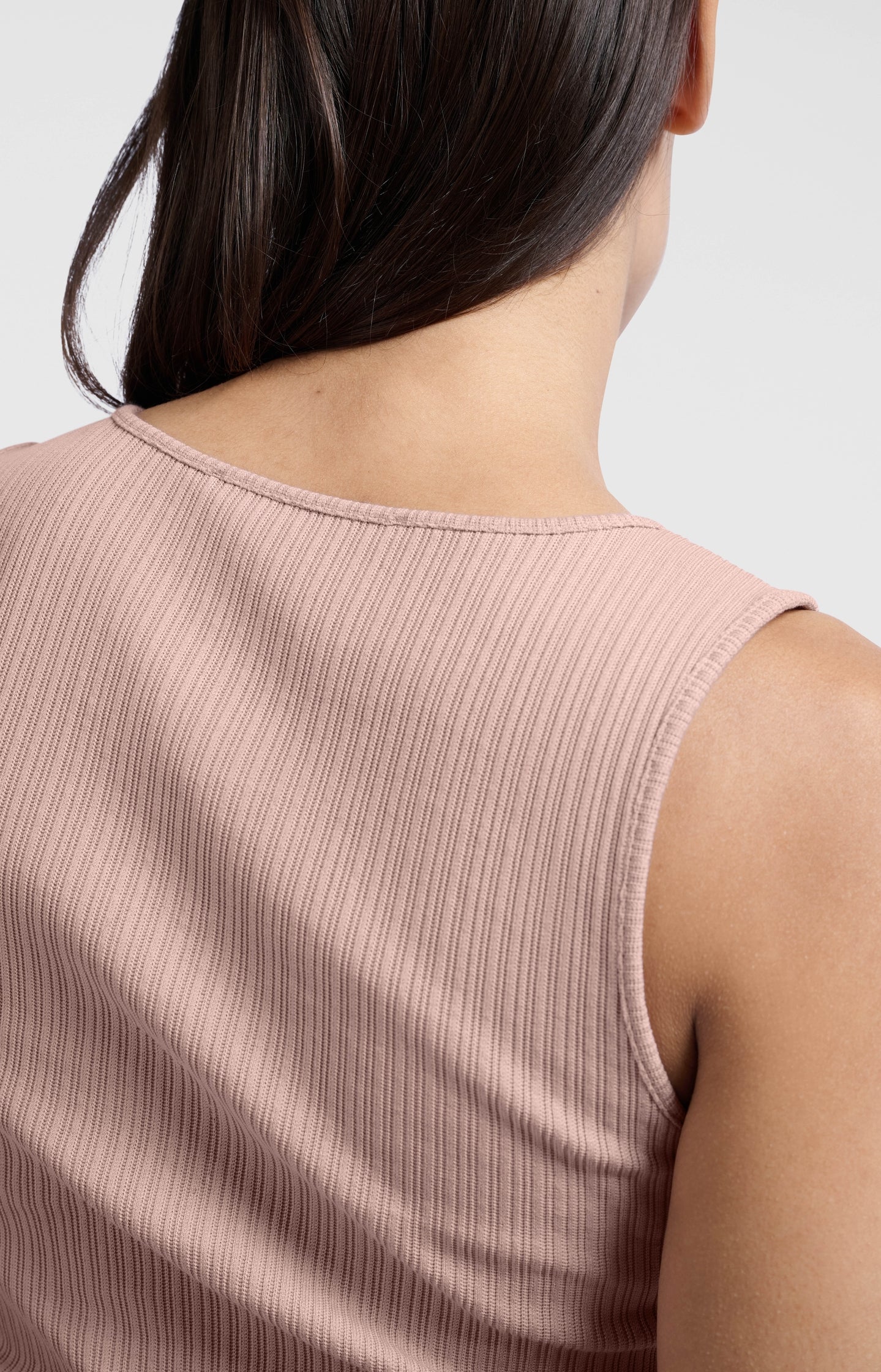 Ribbed singlet with button closure - Type: lookbook