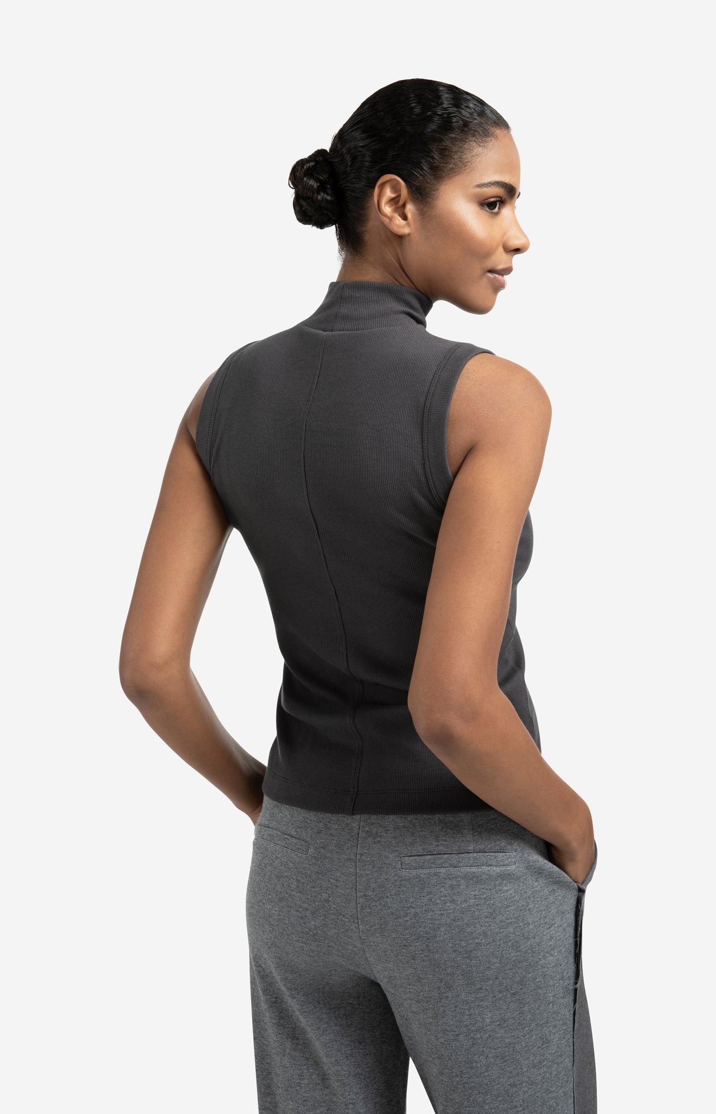 Ribbed singlet with high neck