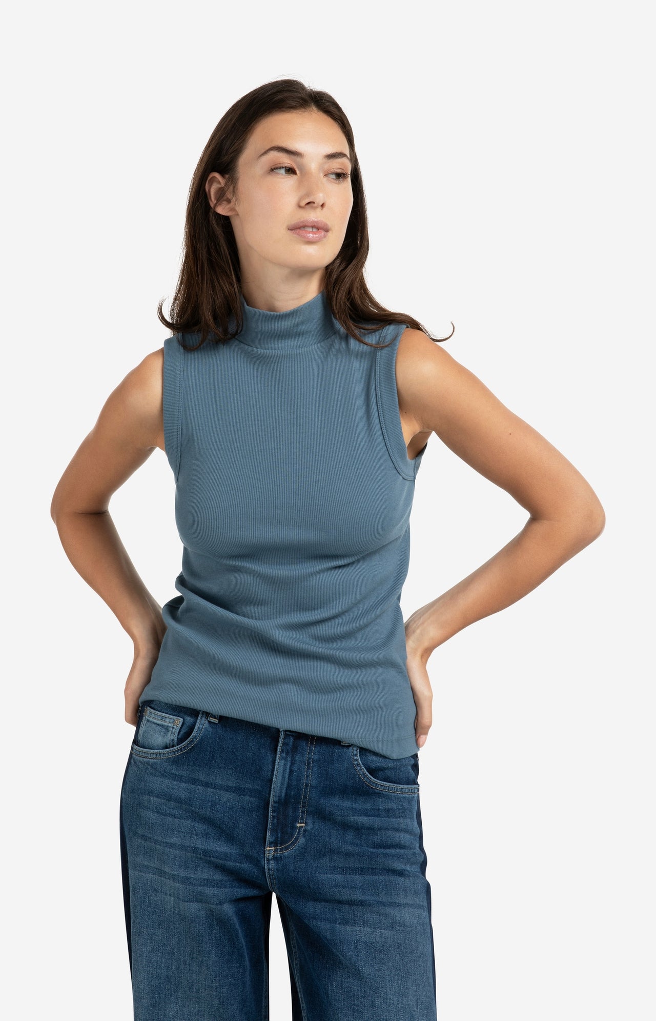 Ribbed singlet with high neck