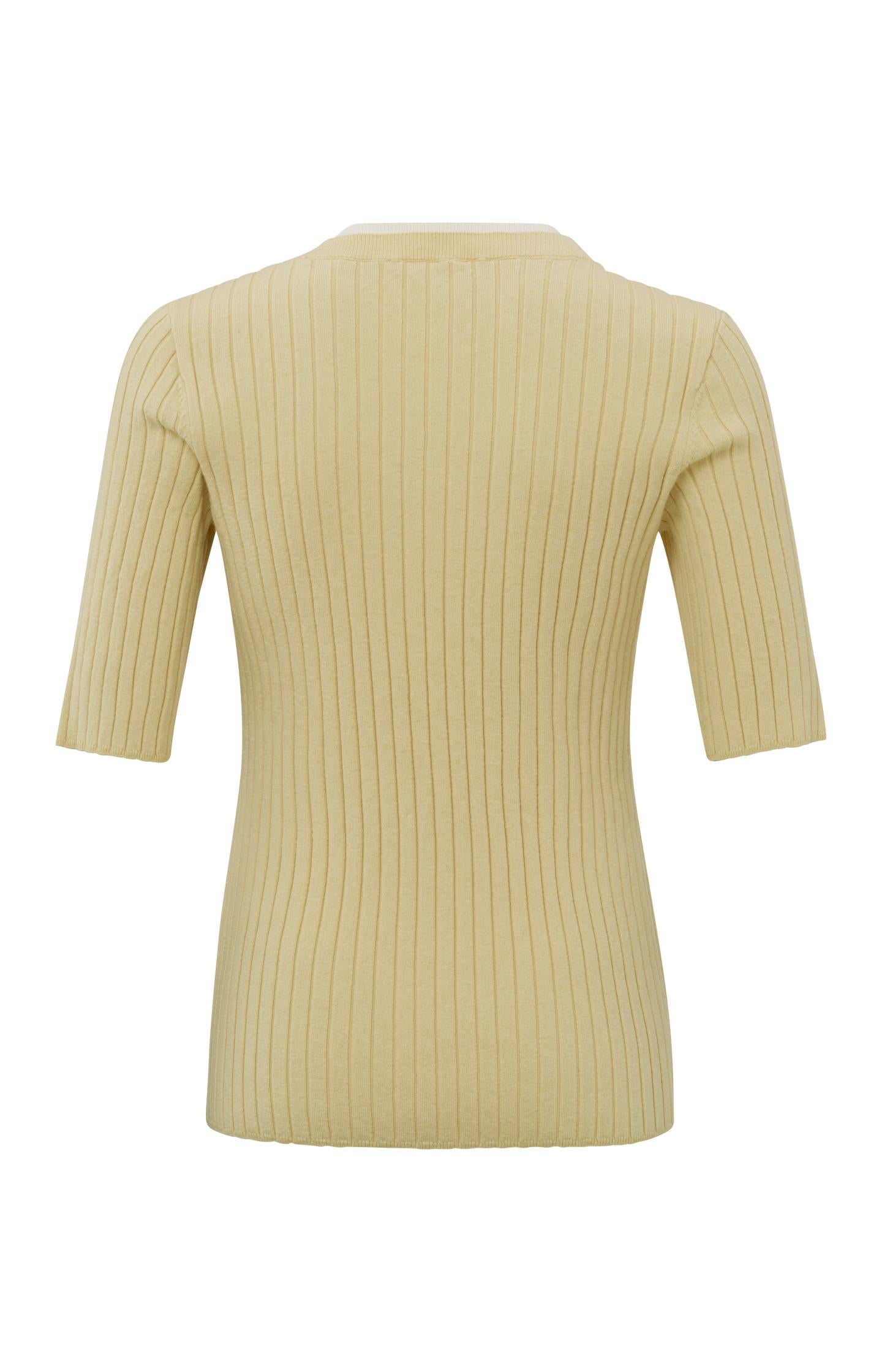 Ribbed sweater with round neck and half sleeves in slim fit