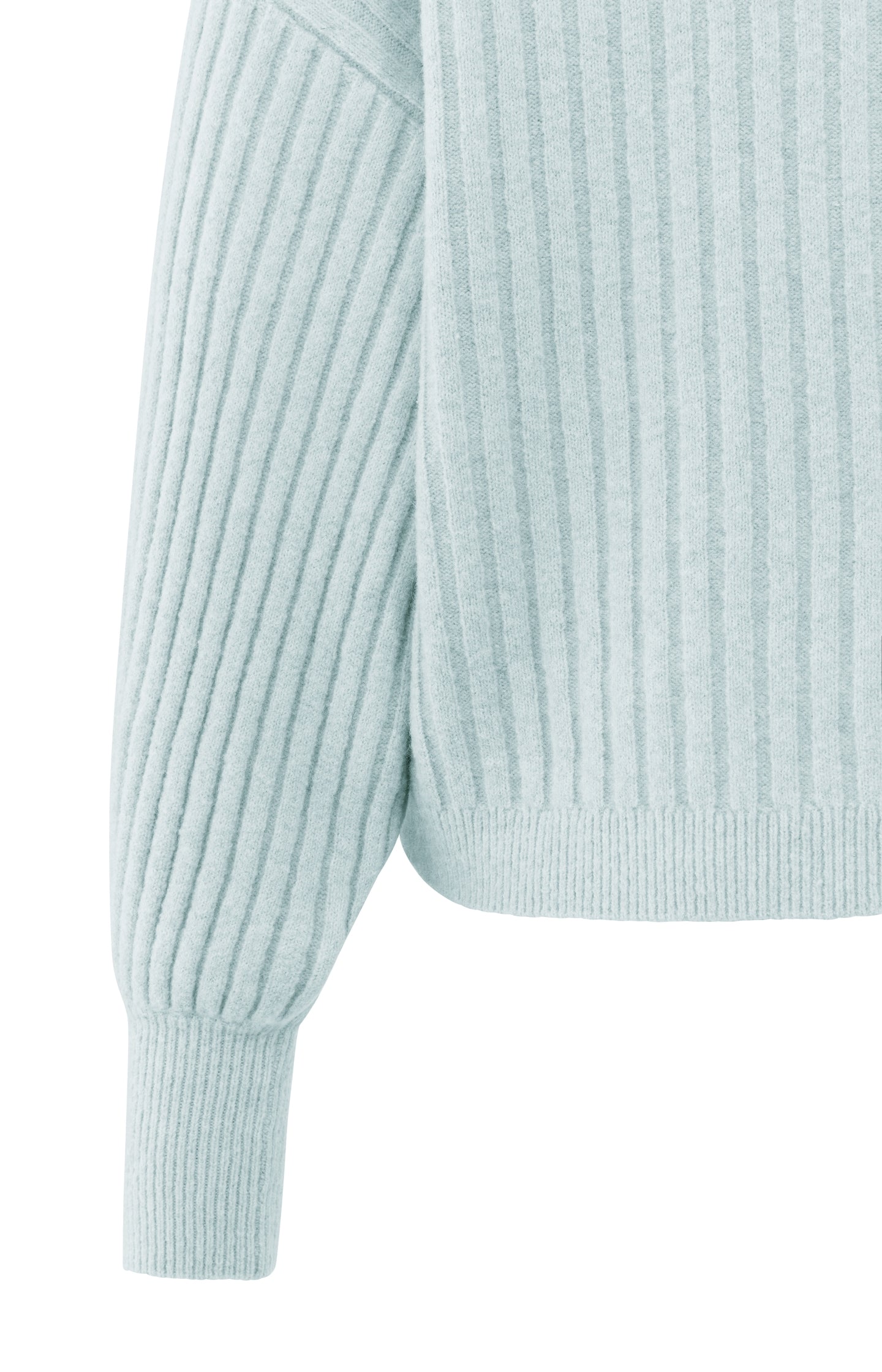 Ribbed sweater with round neck and long sleeves
