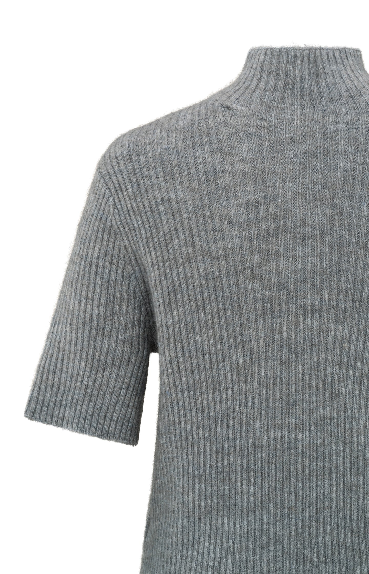 Ribbed sweater with short sleeves and turtleneck