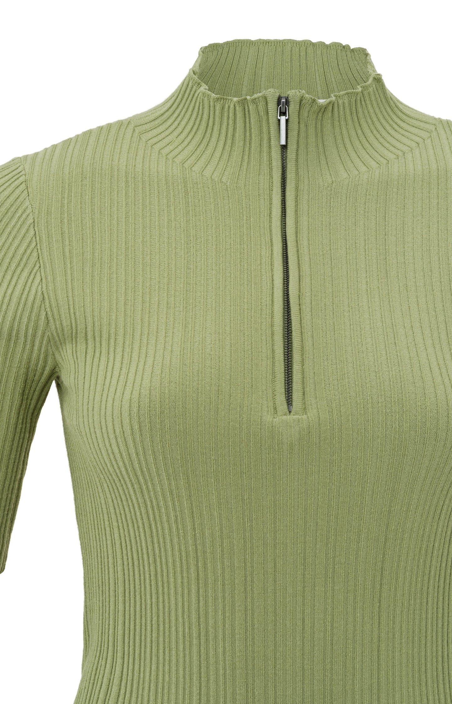 Ribbed sweater with turtleneck, short sleeves and zip