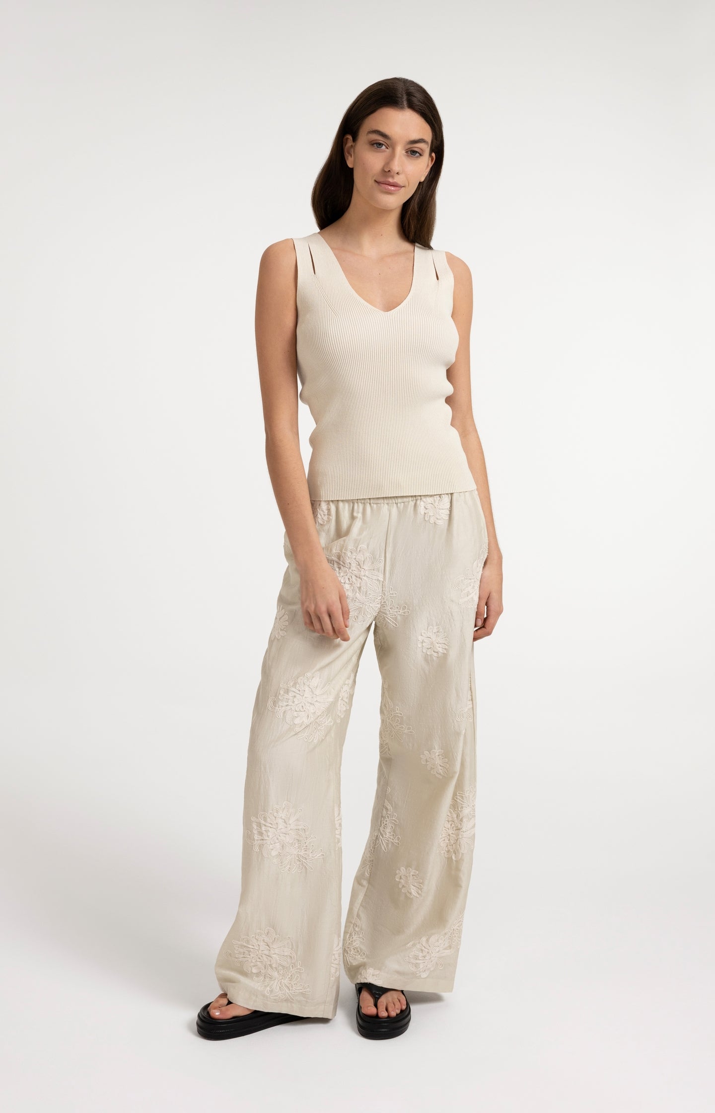 Ribbed top with V-neck and shoulder details