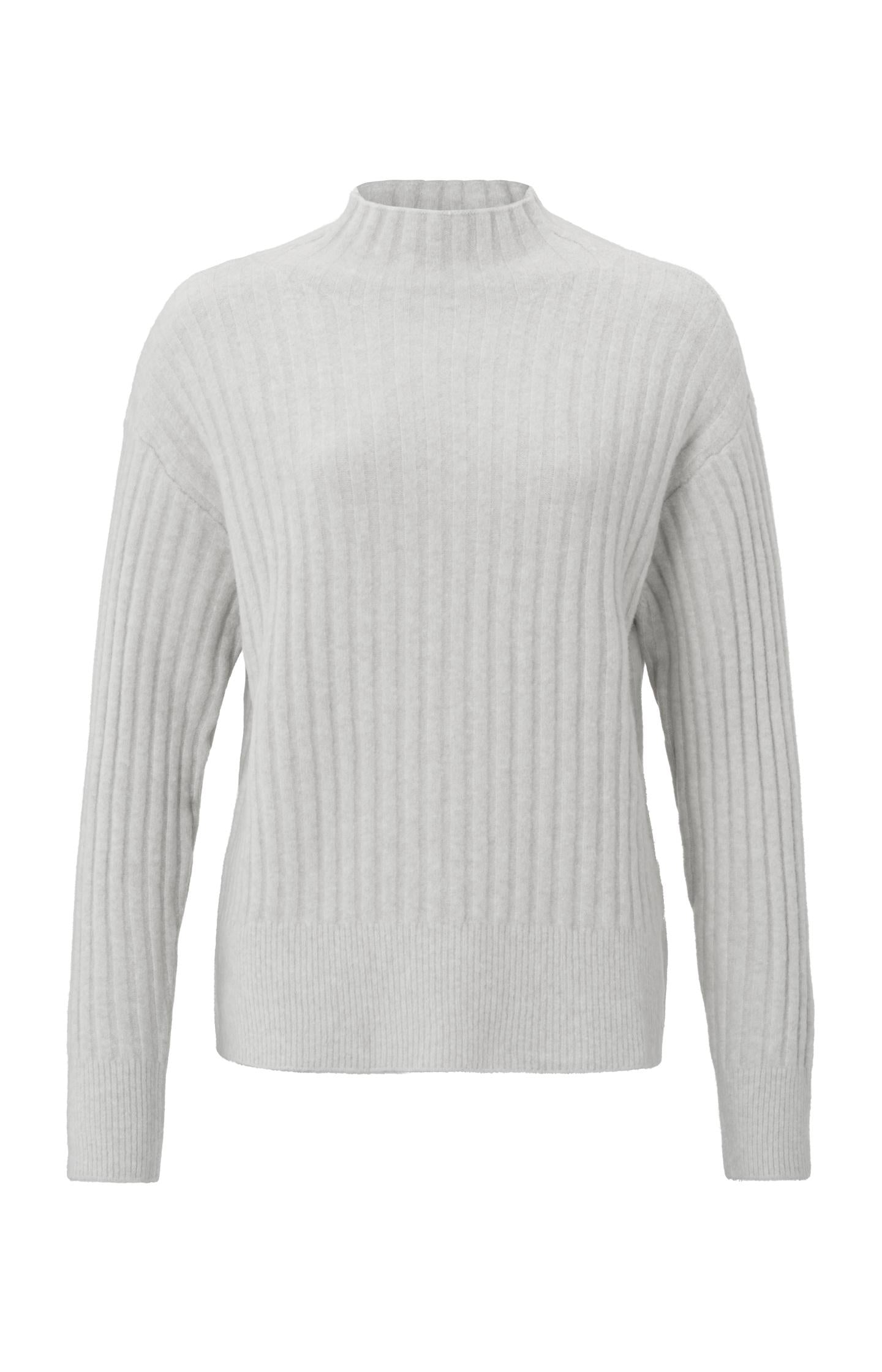 Ribbed turtleneck sweater with long sleeves in loose fit - Type: product