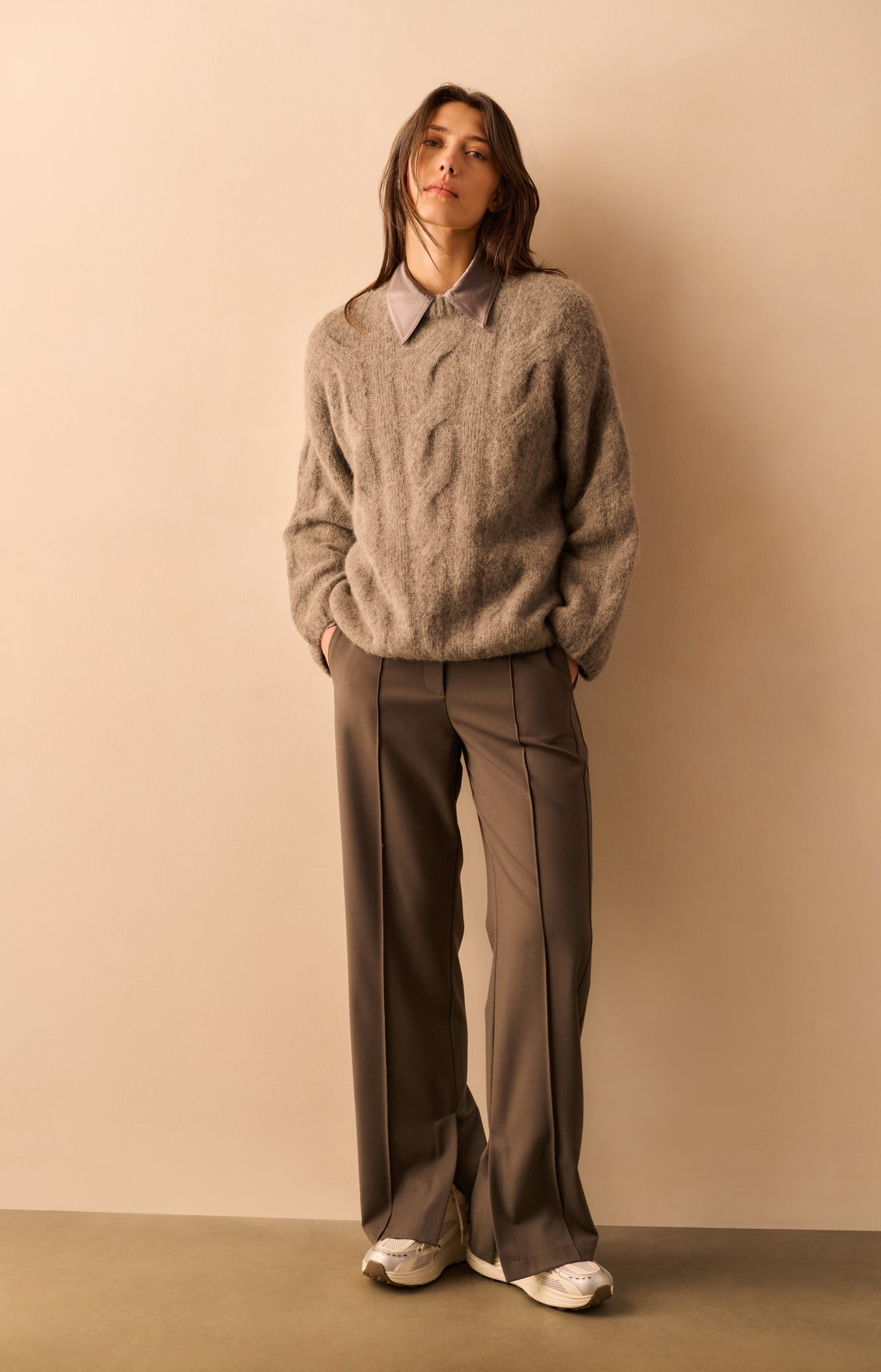 Satin blouse with classic collar and hidden closure - Type: lookbook