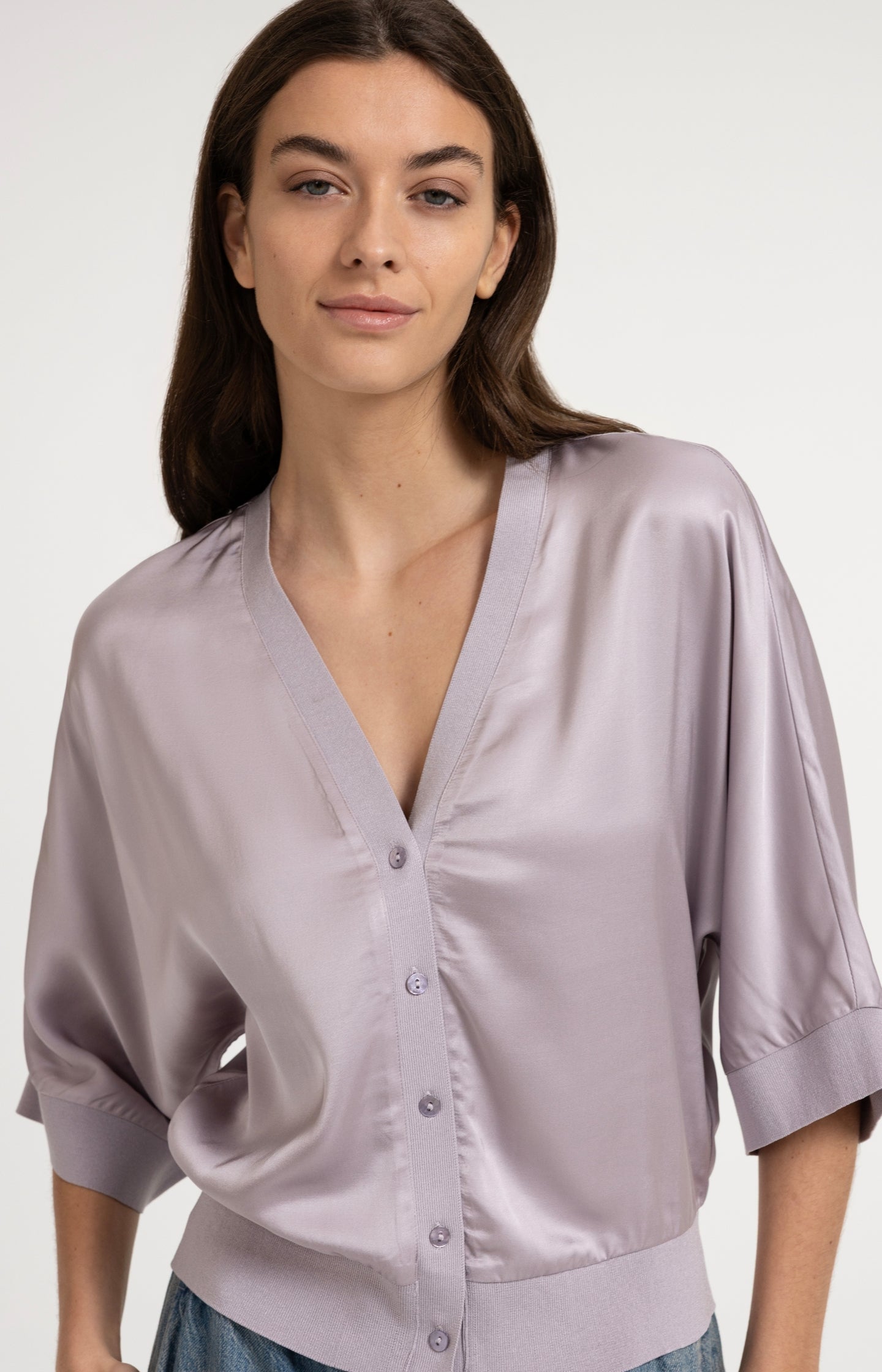 Satin cardigan with ribbed trims and wide sleeves