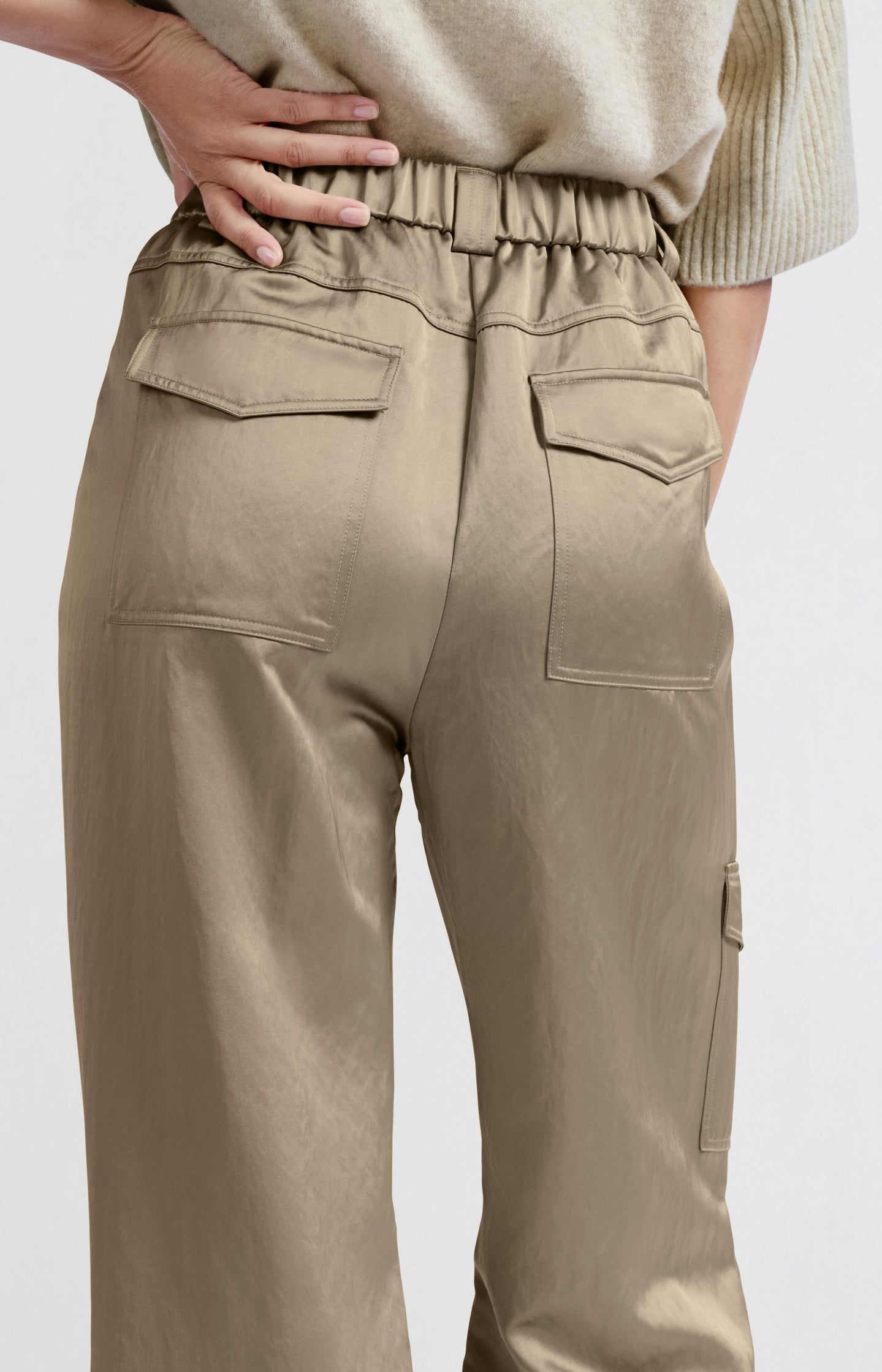 Satin cargo trousers with wide legs and pocket details