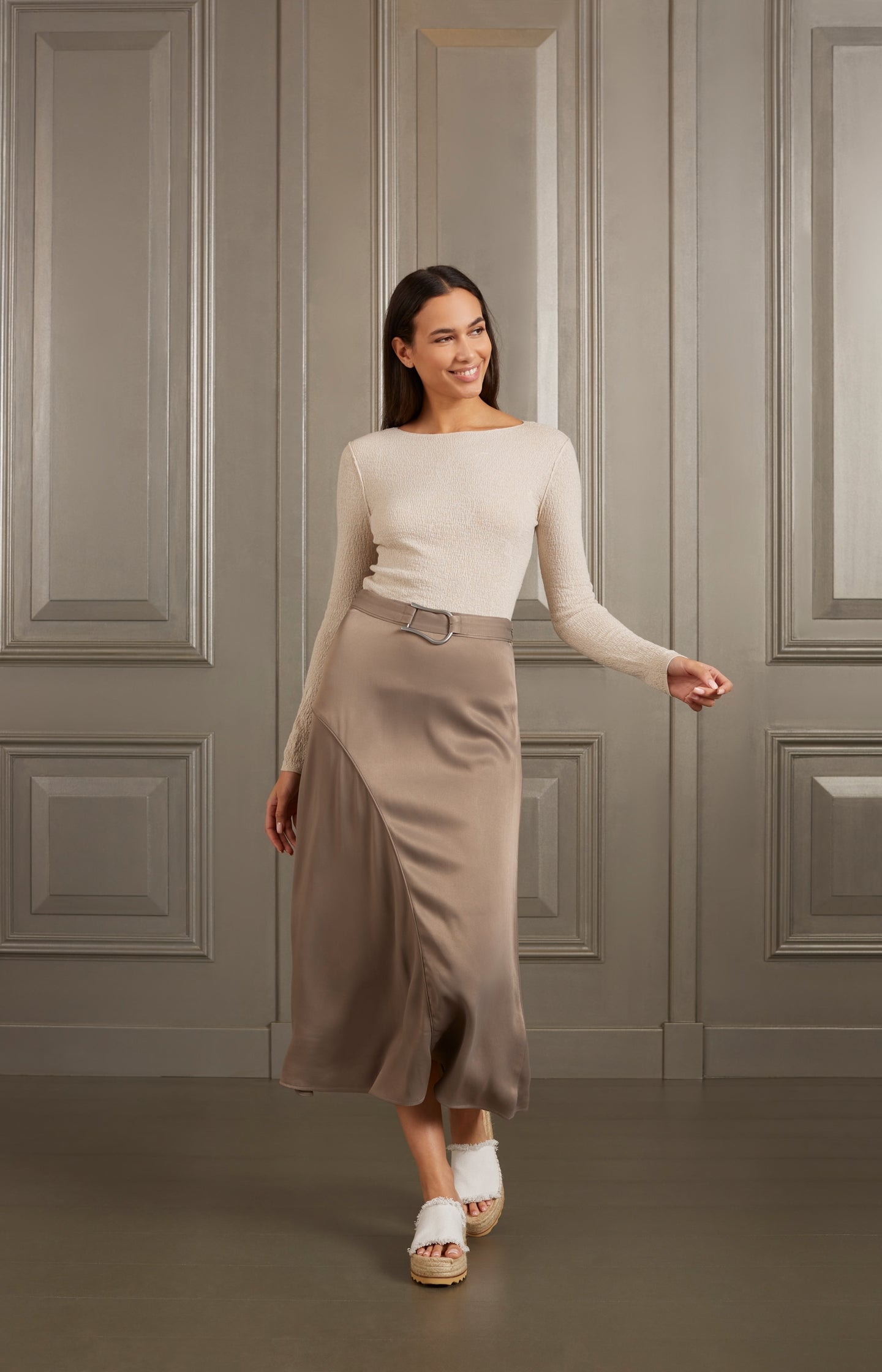 Satin midi A-line skirt with subtle asymmetric seam and belt - Type: lookbook