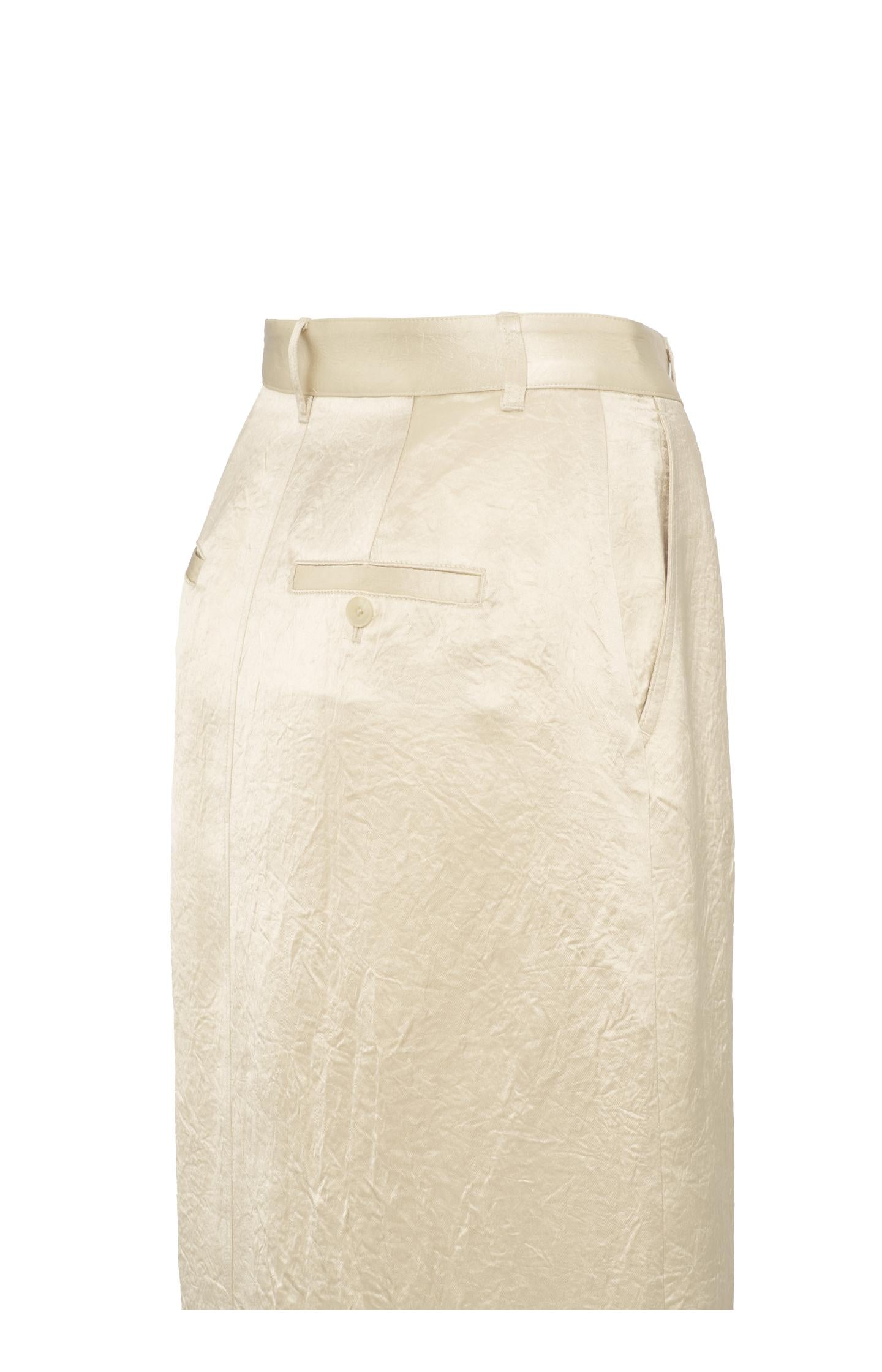 Satin midi skirt with slit and regular fit