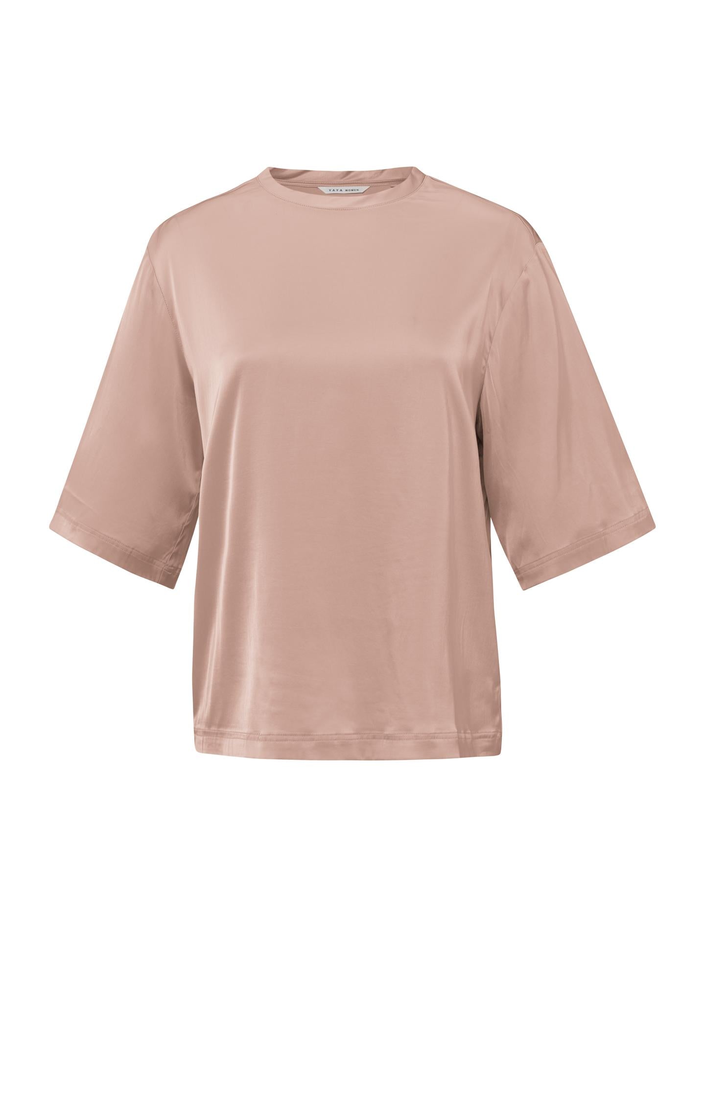 Satin oversized T-shirt with round neckline - Type: product