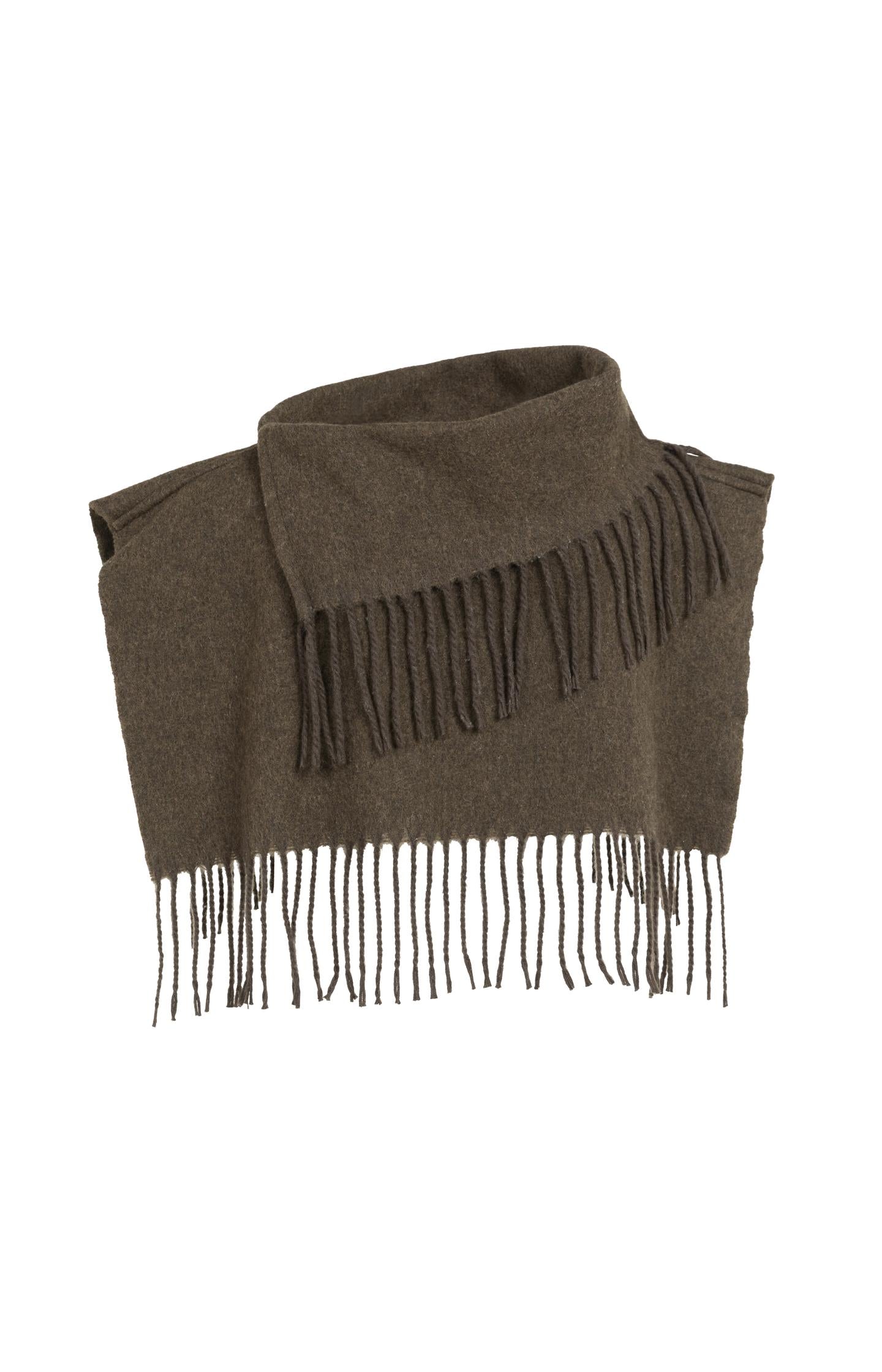 Scarf wrap with twisted fringes