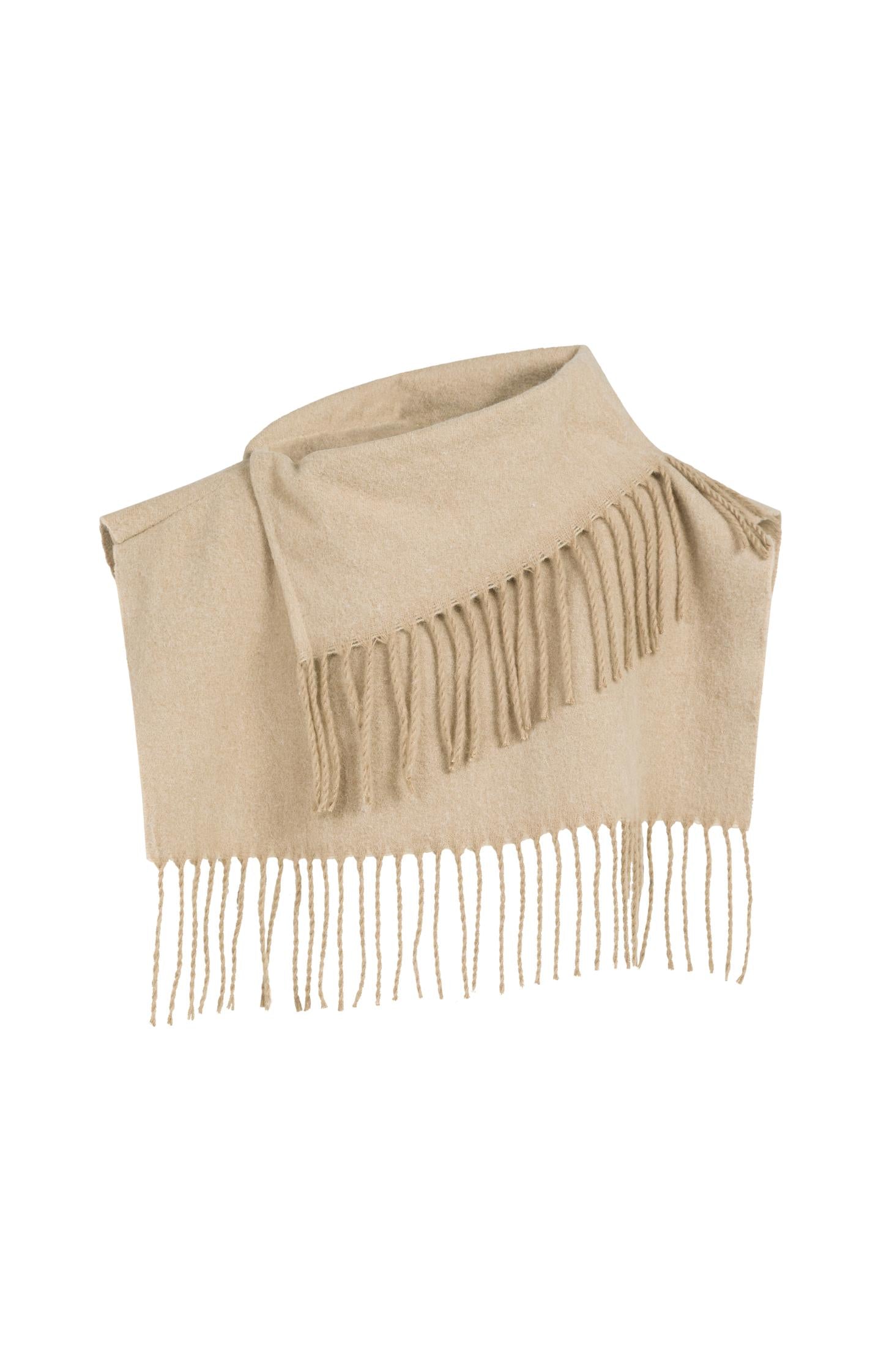 Scarf wrap with twisted fringes - Type: lookbook