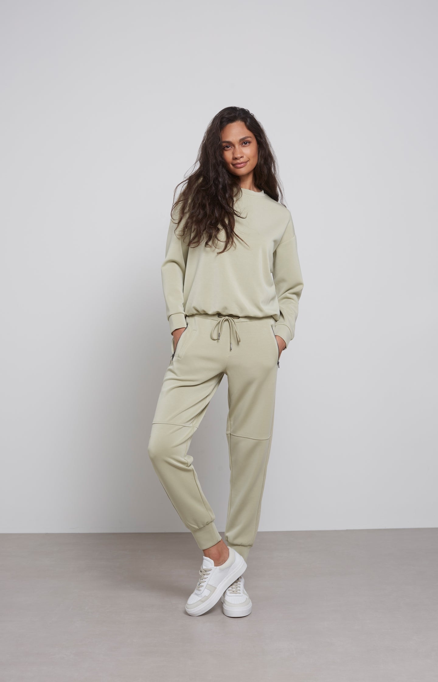 Scuba jogging trousers with pockets and elastic waist - Type: lookbook