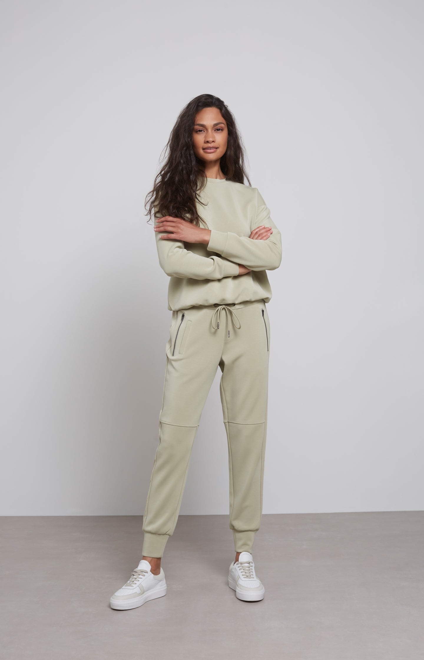 Scuba jogging trousers with pockets and elastic waist