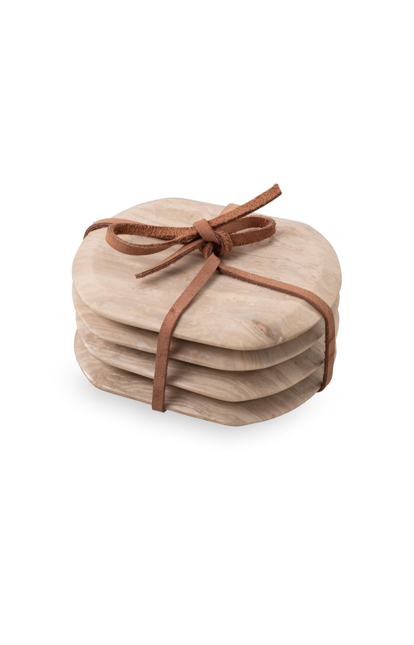 Set of four oval marble coasters - Type: product