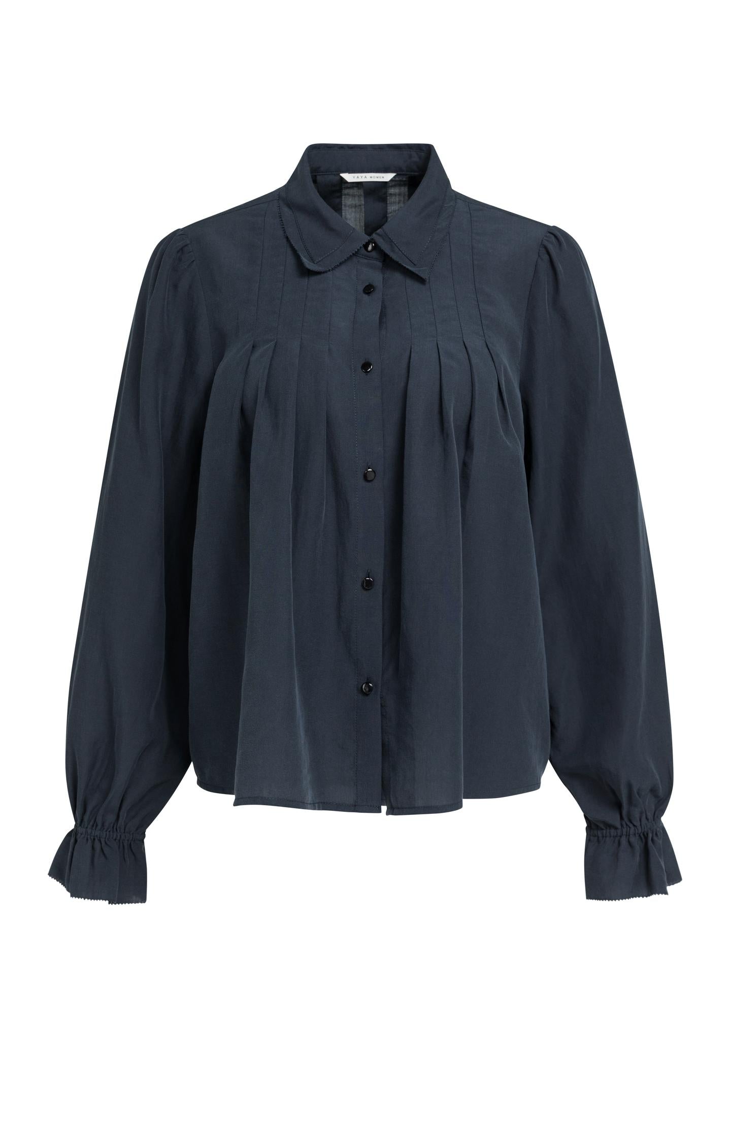 Sheer blouse with pleated details - Type: lookbook