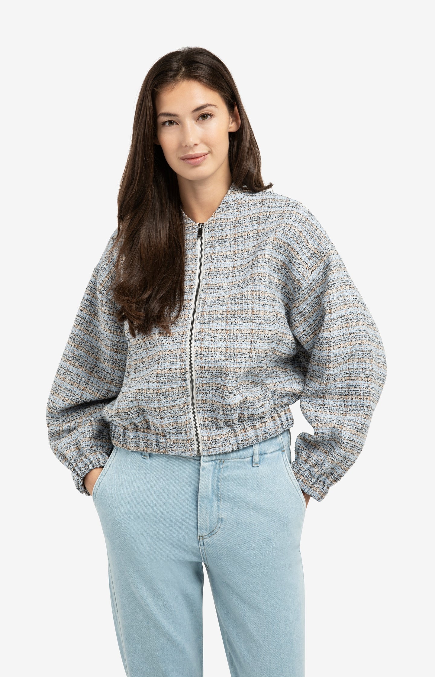 Short bouclé jacket with elasticated cuffs and hem