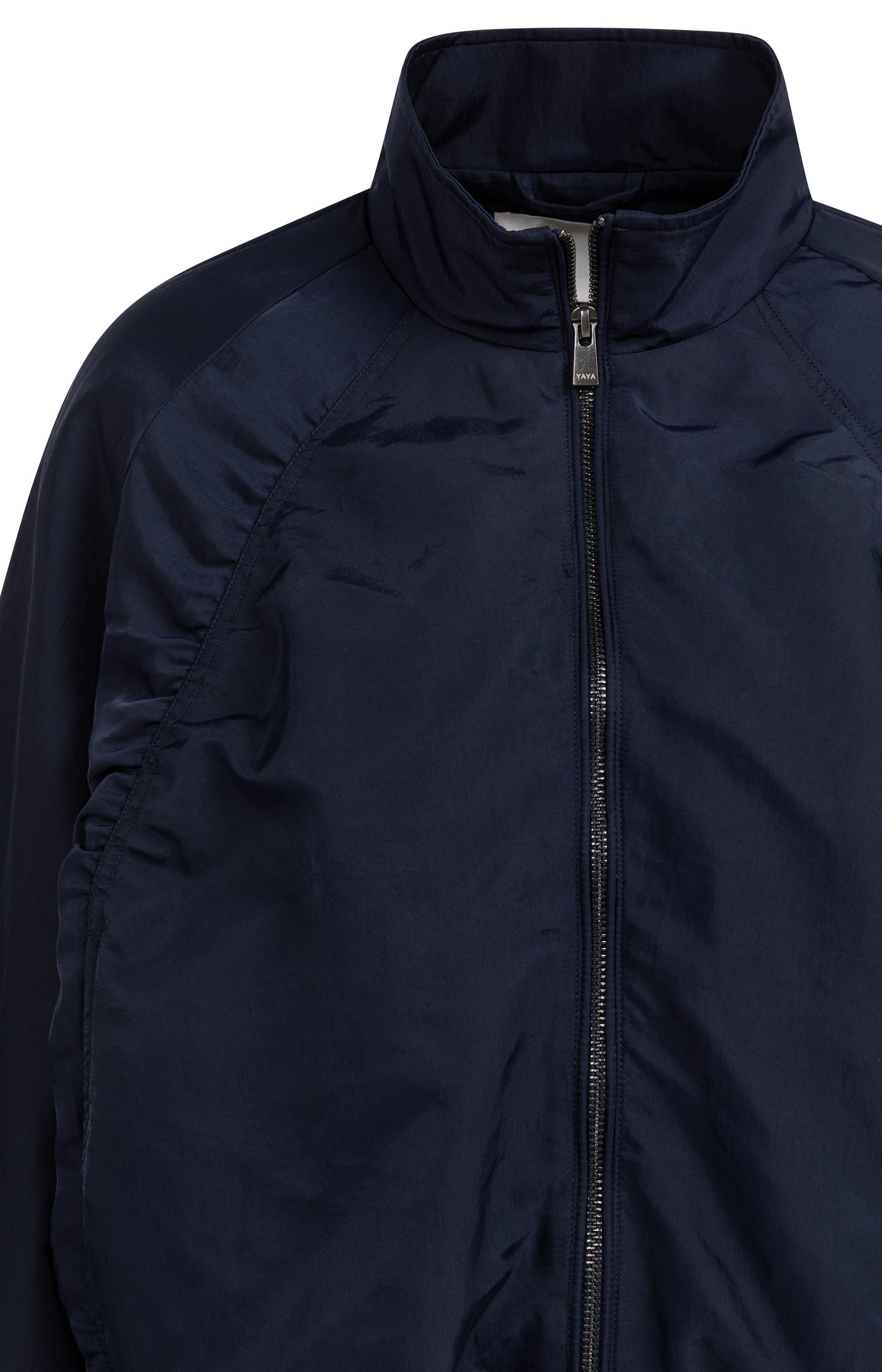 Short oversized jacket with pleated details