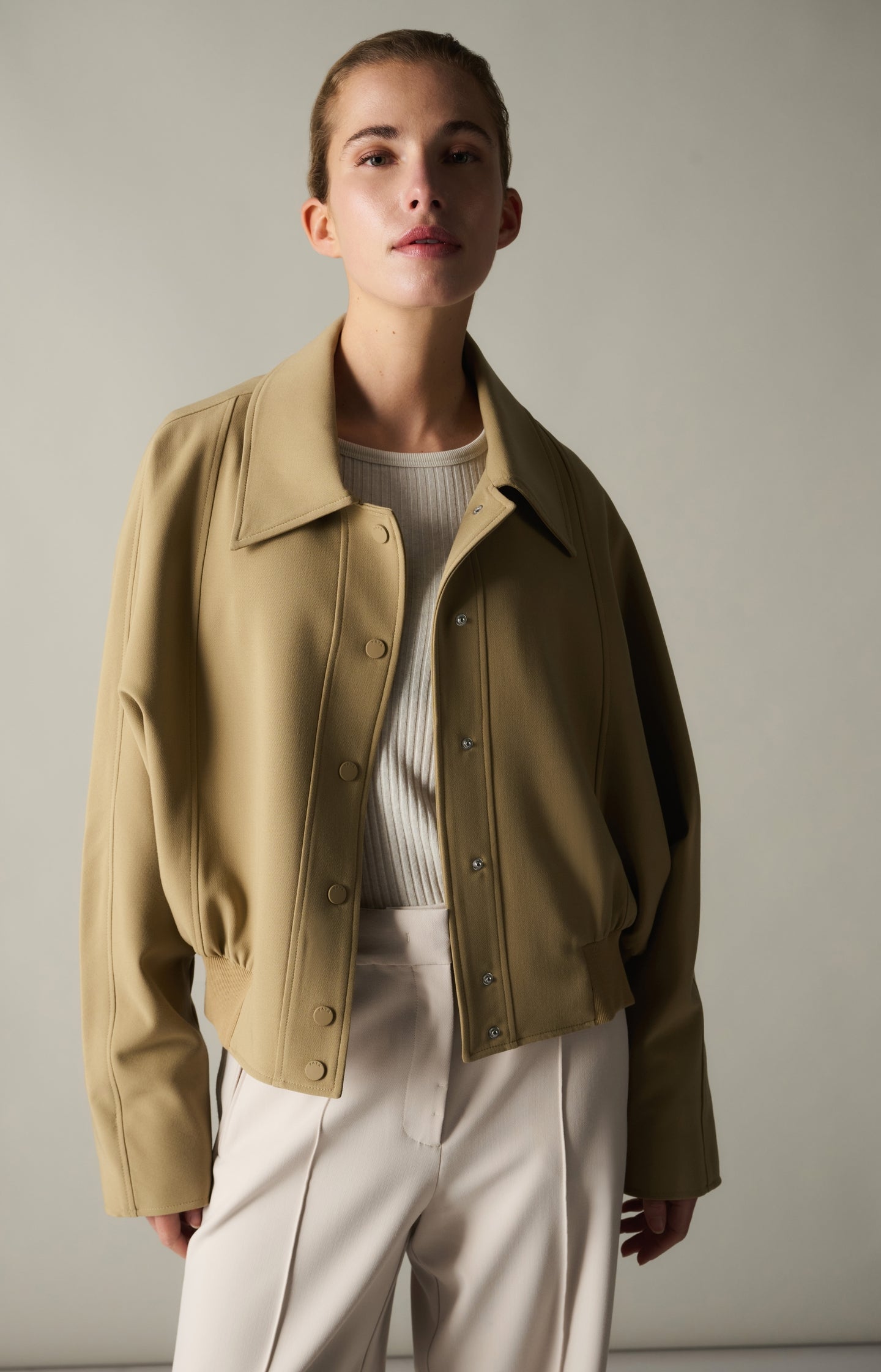 Short oversized jacket with ribbed hem