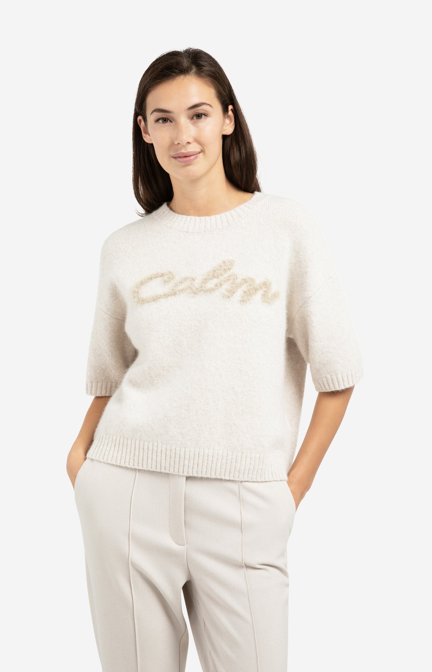 Short sleeve sweater with fluffy text detail - Type: lookbook